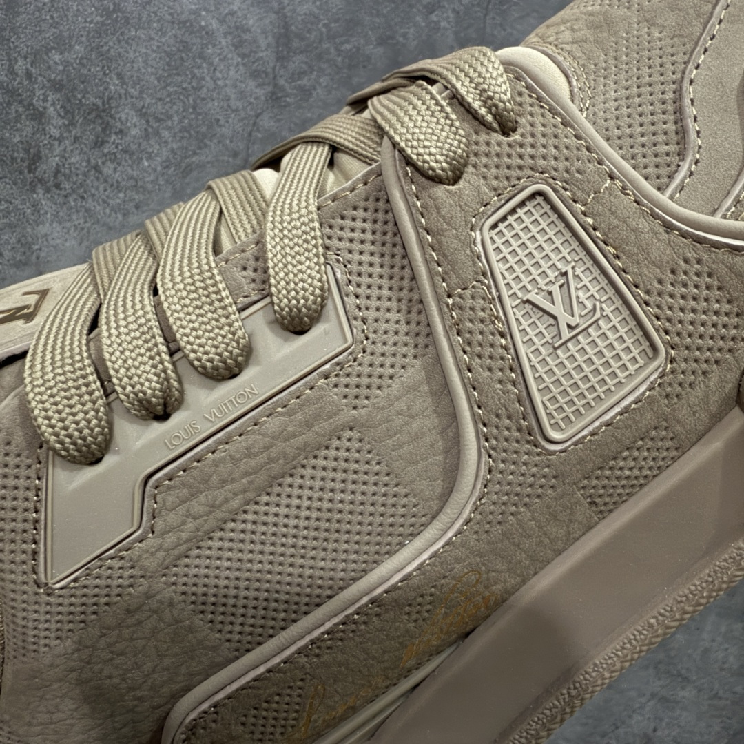 图片[4]-【PK纯原版】Louis Vuitton 路易威登 LV Trainer 低帮休闲板鞋 同步官方2025最新原版包装 海淘代购同渠道品质 高端零售 外贸充正专供 原版购入开发 ZP级全套包装 完美楦型 正确卡色 大底TPU 质感媲美原版 细节与原版一致 请注意区分市面通货材 尺码：39 40 41 42 43 44 45 46-选品中心