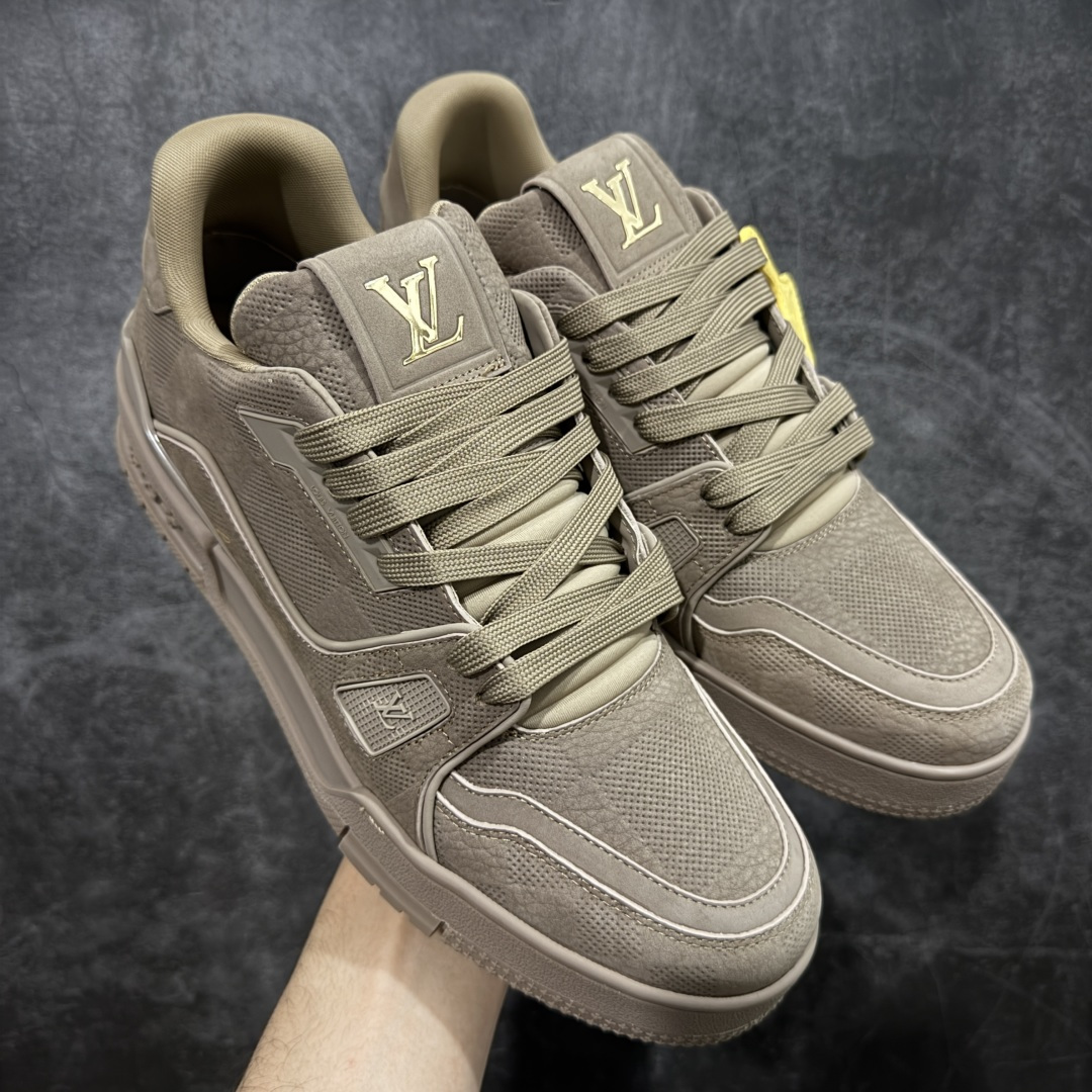 【PK纯原版】Louis Vuitton 路易威登 LV Trainer 低帮休闲板鞋 同步官方2025最新原版包装 海淘代购同渠道品质 高端零售 外贸充正专供 原版购入开发 ZP级全套包装 完美楦型 正确卡色 大底TPU 质感媲美原版 细节与原版一致 请注意区分市面通货材 尺码:39 40 41 42 43 44 45 46-选品中心