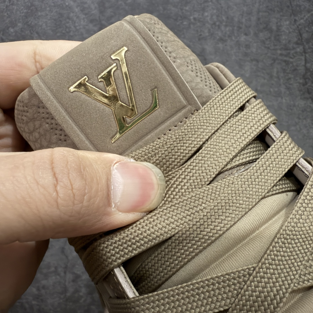 图片[6]-【PK纯原版】Louis Vuitton 路易威登 LV Trainer 低帮休闲板鞋 同步官方2025最新原版包装 海淘代购同渠道品质 高端零售 外贸充正专供 原版购入开发 ZP级全套包装 完美楦型 正确卡色 大底TPU 质感媲美原版 细节与原版一致 请注意区分市面通货材 尺码：39 40 41 42 43 44 45 46-选品中心