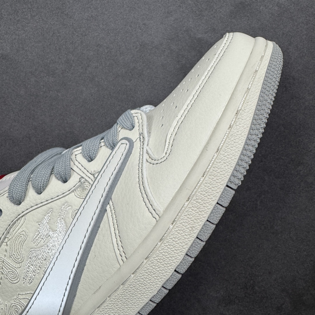 图片[5]-【定制版】Jordan 1 Low 马年限定 倒勾低帮休闲版本 原厂全头层皮 大厂纯原品质出货 纯正版型 定制鞋盒 皮料切割干净无任何毛边 细节完美 超高清洁度 货号：XT6998-160 尺码：36 36.5 37.5 38 38.5 39 40 40.5 41 42 42.5 43 44 44.5 45-选品中心