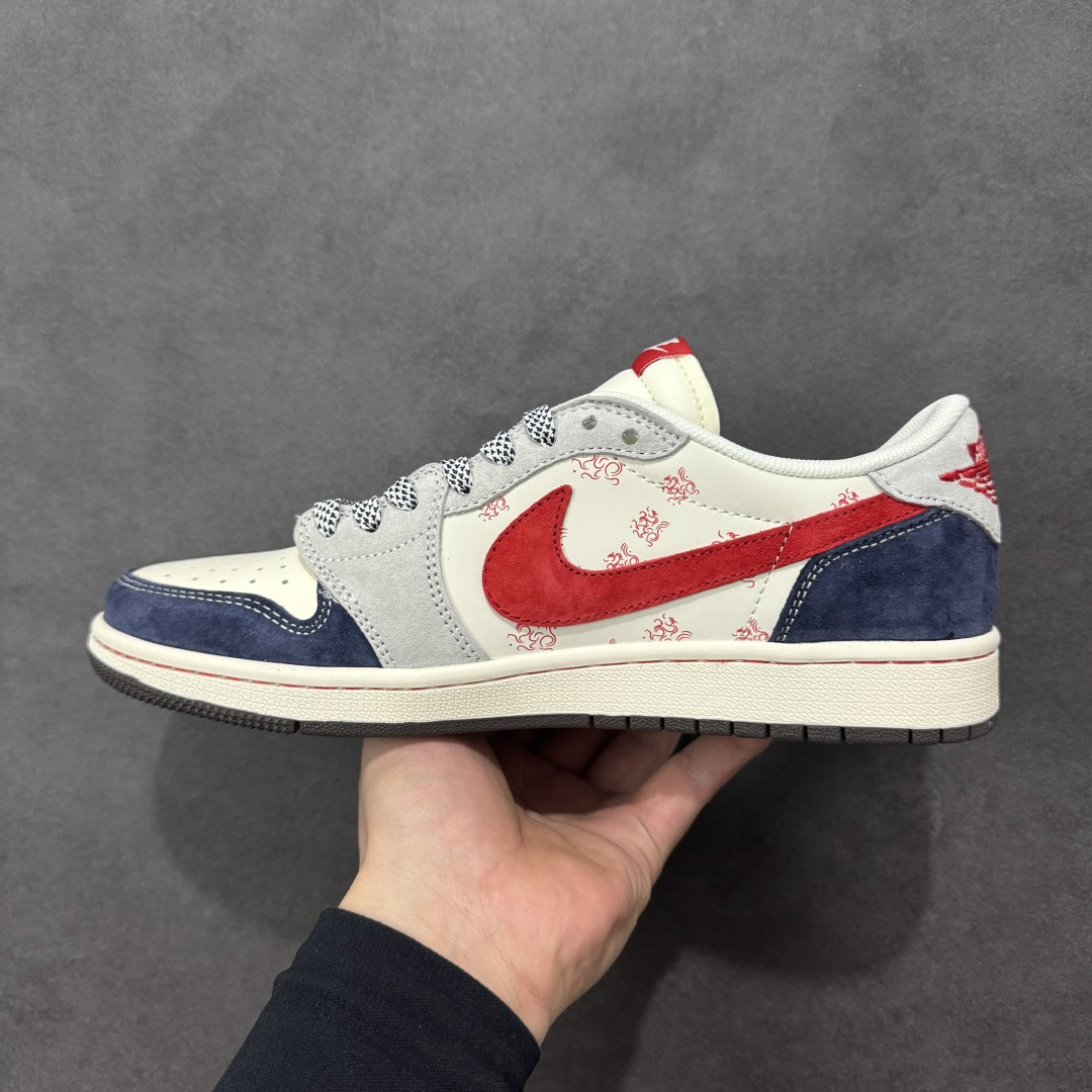 图片[2]-【定制版】Jordan 1 Low 马年限定 倒勾低帮休闲版本 原厂全头层皮 大厂纯原品质出货 纯正版型 定制鞋盒 皮料切割干净无任何毛边 细节完美 超高清洁度 货号：YX5066-415 尺码：36 36.5 37.5 38 38.5 39 40 40.5 41 42 42.5 43 44 44.5 45-选品中心