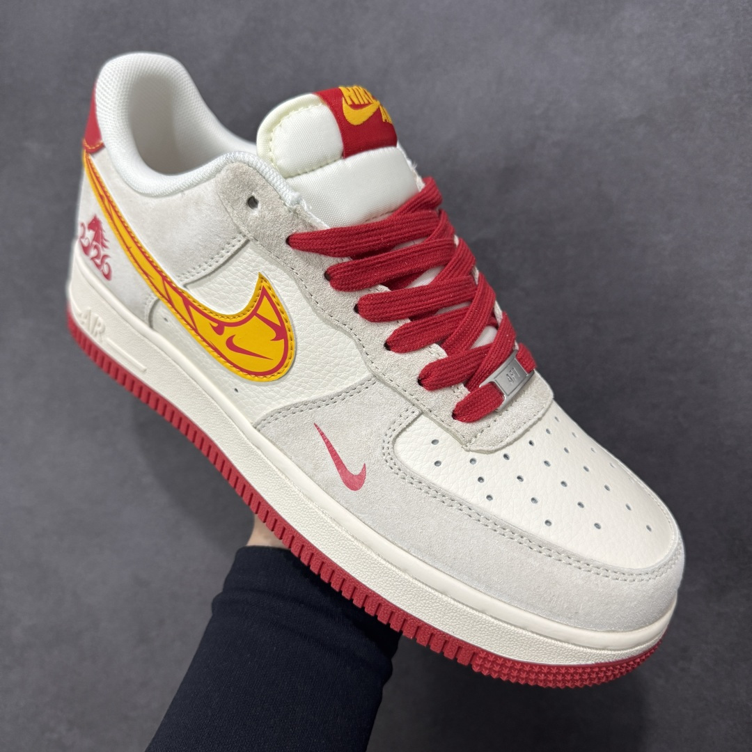 图片[3]-【定制版】Nike Air Force 1\’07 Low 马年限定 空军一号低帮休闲板鞋  #原楦头原纸板 高端定制鞋盒 原厂鞋底 超高清洁度 细节完美 货号：XT6998-140  尺码：36 36.5 37.5 38 38.5 39 40 40.5 41 42 42.5 43 44 44.5 45-选品中心