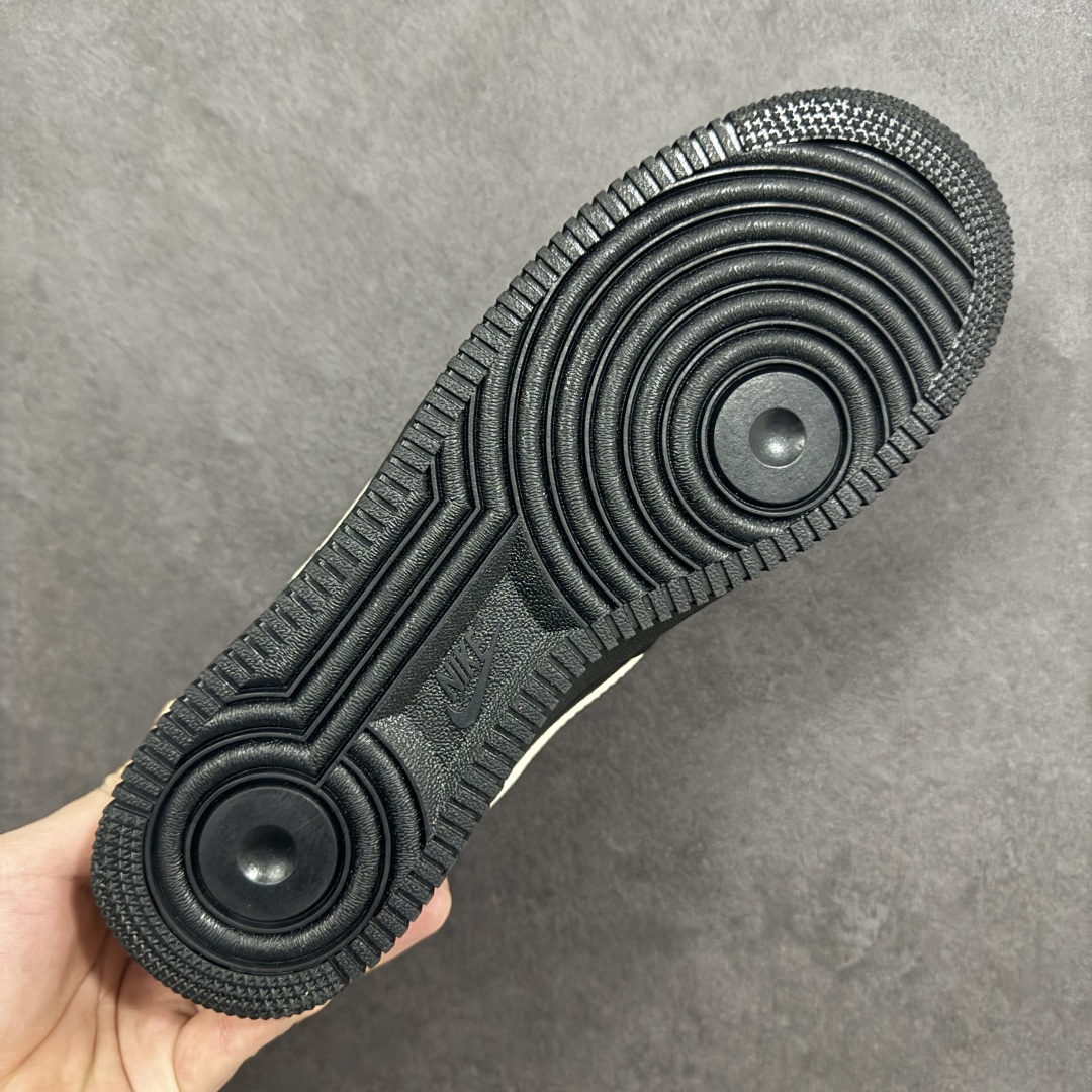 图片[9]-【定制版】Nike Air Force 1\’07 Low Lv联名 空军一号低帮休闲板鞋  #原楦头原纸板 高端定制鞋盒 原厂鞋底 超高清洁度 细节完美 货号：FV3694-104  尺码：36 36.5 37.5 38 38.5 39 40 40.5 41 42 42.5 43 44 44.5 45-选品中心