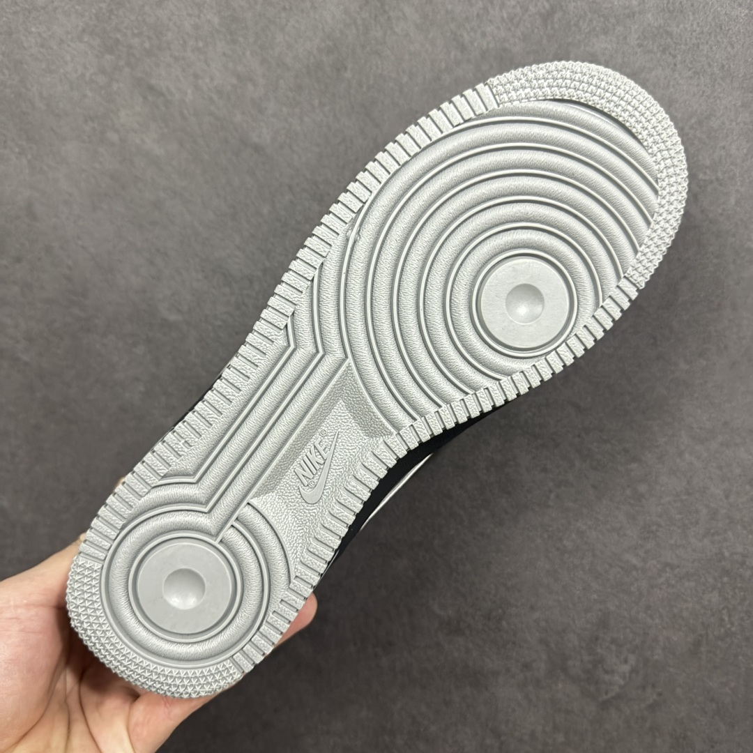 图片[9]-【定制版】NIke Air Force 1 \’07 Low 墨夜幻银 空军一号低帮 运动鞋 休闲鞋 折边针车 工艺难度大 原楦头原纸板 高端定制鞋盒 原厂鞋底 超高清洁度 细节完美 货号：FZ0627-010 尺码：36 36.5 37.5 38 38.5 39 40 40.5 41 42 42.5 43 44 44.5 45-选品中心