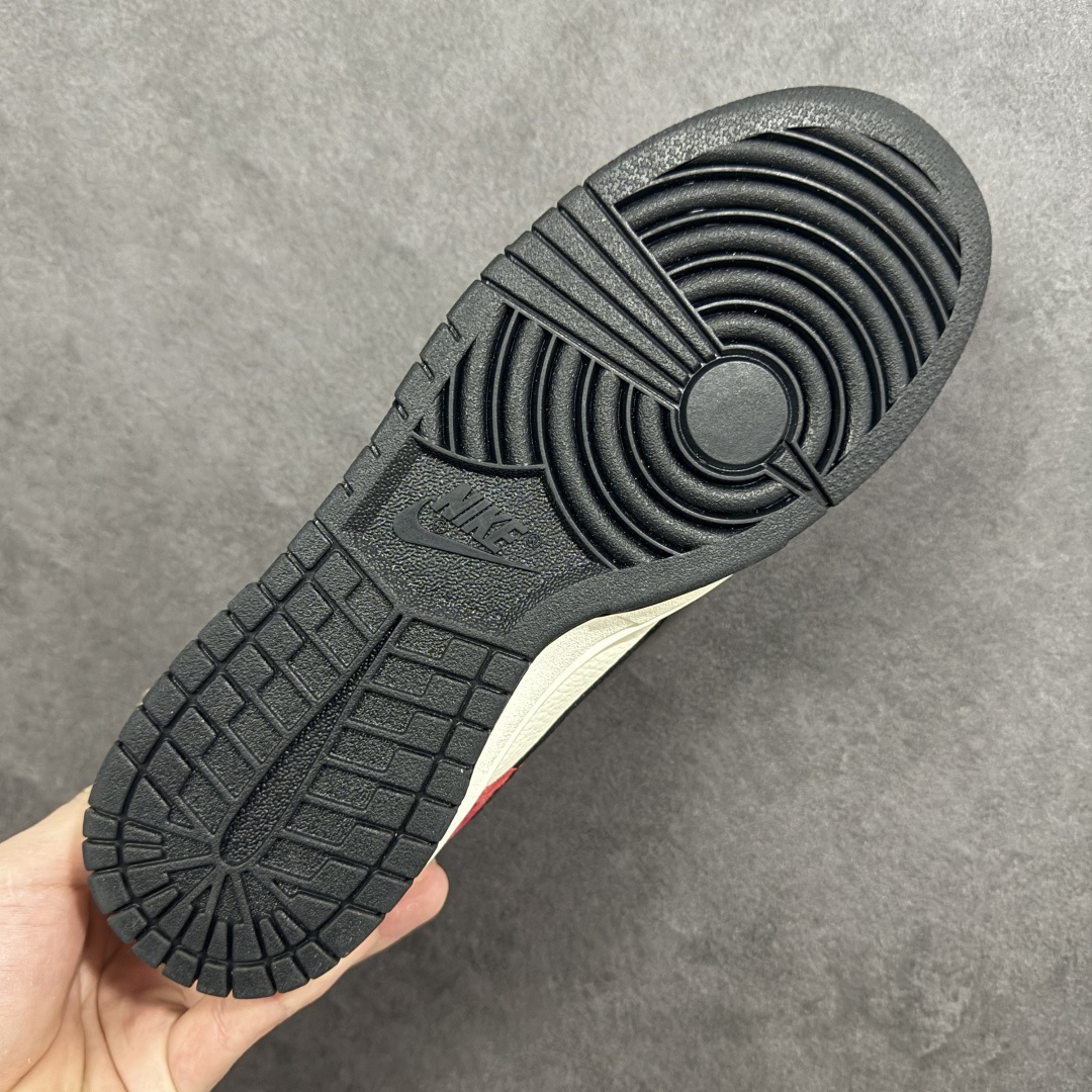 图片[9]-【定制版】Nike SB Dunk Low 马年限定 白红金 高端定制 低帮休闲板鞋  #定制鞋盒 大厂纯原品质出货 超高清洁度 皮料切割干净无任何毛边 细节完美 货号：DS6608-024  尺码：36 36.5 37.5 38 38.5 39 40 40.5 41 42 42.5 43 44 44.5 45-选品中心