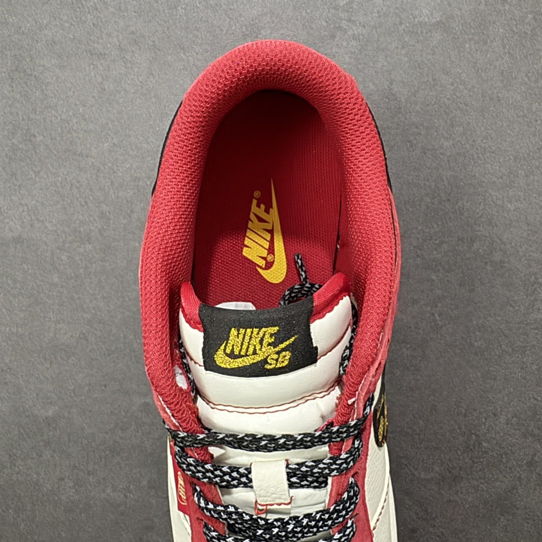 图片[7]-【定制版】Nike SB Dunk Low 马年限定 白红金 高端定制 低帮休闲板鞋  #定制鞋盒 大厂纯原品质出货 超高清洁度 皮料切割干净无任何毛边 细节完美 货号：DS6608-024  尺码：36 36.5 37.5 38 38.5 39 40 40.5 41 42 42.5 43 44 44.5 45-选品中心