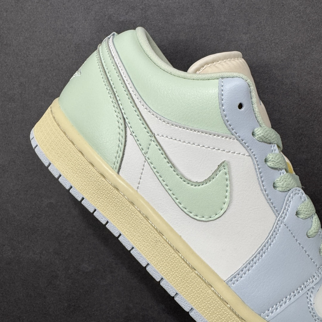 图片[6]-【K版纯原】Air Jordan AJ1 Low 低帮 DC0774-108 全新流水线出品 市场第二梯队最强版 全部原鞋开发 原楦原纸板开发 全鞋电脑针车 原厂内置全掌气垫 原盒内在原标 唯一Zp原版鞋带绑法 免检产品 全新2022版型 全头层皮料 完美零毛边处理 原厂配置全掌气垫 价格定位良心 新配色陆续出货 尺码： 36-46带半码-选品中心