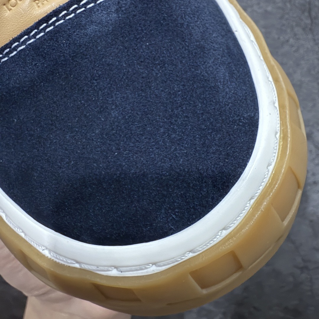 图片[6]-【莞顶礼盒版】LV 路易威登LOUIS VUITTON Tilted Low Sneakers 倾斜系列低帮复古休闲运动文化百搭板鞋 2026早春款板鞋 LV爆款饼干鞋 此版本目前隔日到货（当天报第二天） 市场第一梯队品质 细节正确版 广东原产 升级原楦型开发纸版 厚实抽屉礼品鞋盒及包装说明书防尘布袋物件(附送官方快递加固牛皮纸外盒!!)#采用Monogram 丹宁布鞋面材质#鞋垫嵌入软脚感EVA物料#后跟耐弯折滴塑支撑片#全新开发TPR光泽组合隔色鞋底❗ 尺码：35 36 37 38 39 40 41 42 43 44 45-选品中心