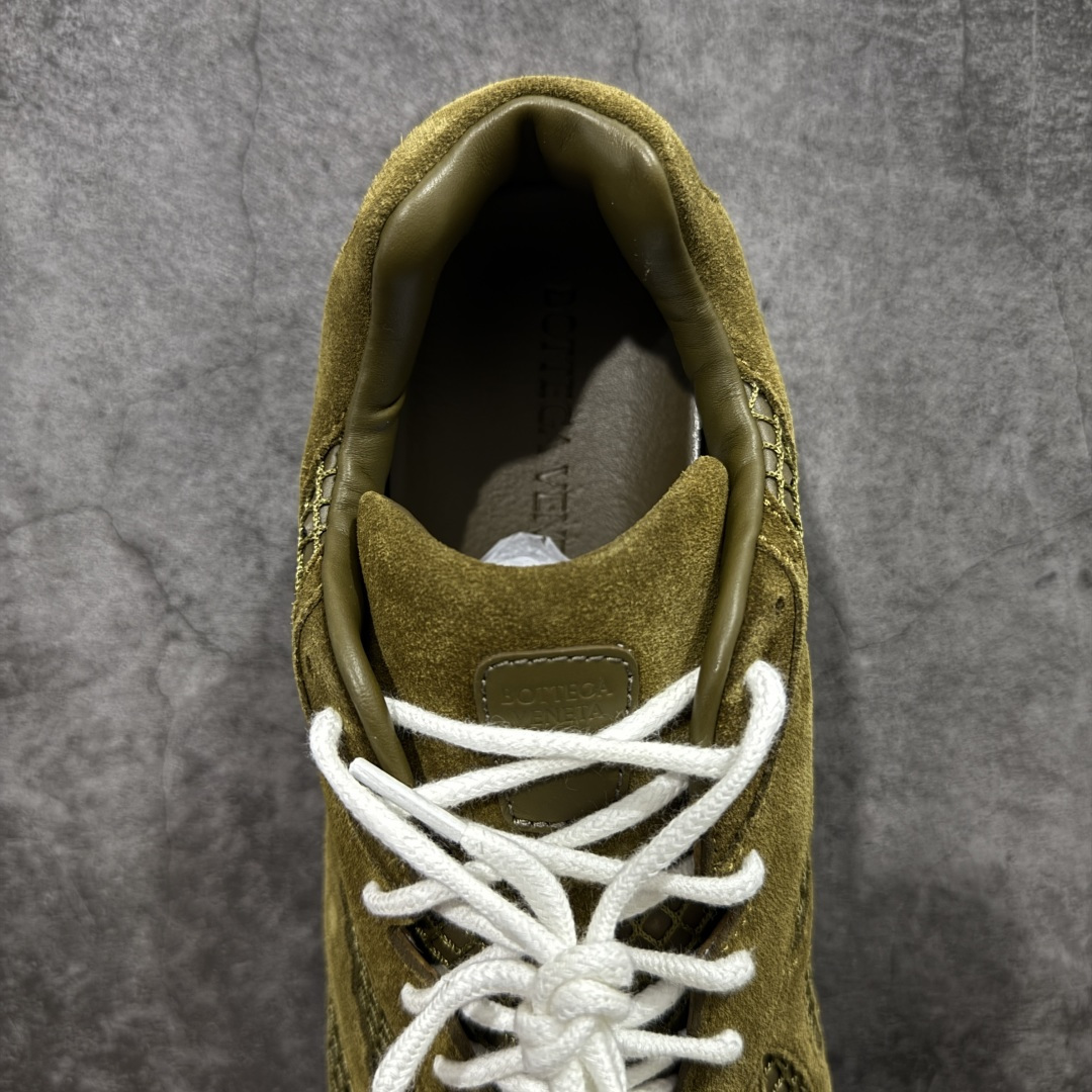 图片[8]-【纯原M版】BOTTEGA VENETA Orbit Runner BV葆蝶家时尚休闲王一博同款老爹鞋运动鞋 原版开发 一比一打造 相似度百分之99以上 市场一梯队级别品质 区别市场任何标文顶级品质版本 采用轻质科技网布面料 搭配几何图案设计橡胶外底 王炸系列 高版本 认准套包工艺 实际增高很多哦 还是一样显腿细非常nice 耐玩耐造 对标对版 套包鞋工艺 认准高版本 大底选用拼色TPU大底 配置原版包装 尺码：35 36 37 38 39 40 41 42 43 44 45-选品中心