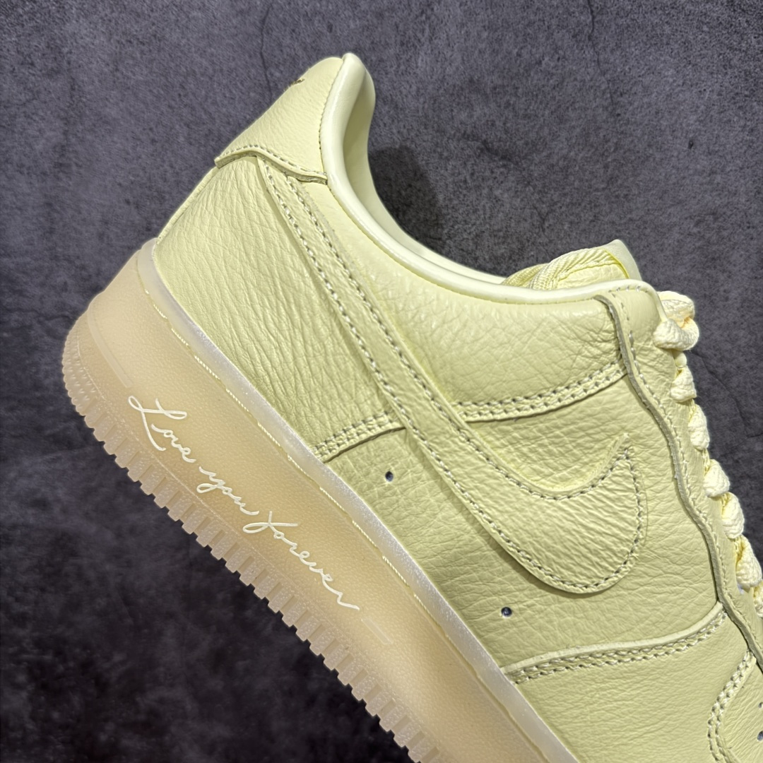 图片[7]-【Max原厂皮版】NOCTA×Nike Air Force 1 Low certified lover boy 经典 Drake联名 低帮空军一号休闲板鞋 CZ8065-800 顶级空军 皮料质感满分💯 超细腻纳帕头层软皮 吊打市场其他代号版本 全鞋电脑针车 工整有序 原厂港宝加持完美还原灵魂版型 原盒原配从里到外百分百还原 原厂全头层原厂皮料 原标原盒 内置Sole气垫 中底白色背胶 中底划线 已经无限的接近公司 原厂楦头 原厂刺绣 后跟弧度修正 正确中底四线防伪 尺码：36 36.5 37.5 38 38.5 39 40 40.5 41 42 42.5 43 44 44.5 45 46-选品中心