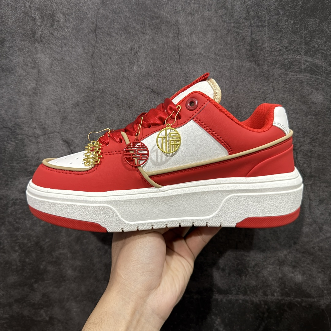 图片[2]-【纯原版】定制球鞋 MLB NY学长鞋 金玉良缘 新中式长相思秀禾婚鞋国风祥云低帮男女同款 3D立体公司级 2026MLB小白鞋 市面上唯一顶级纯原版本 原材料打造 原楦原档案数据开发版型（完美鞋头弧度/后套收口效果🆚市面文案版本‼️） 原厂立体填充鞋舌海绵#中底注胶孔原数据开发模具大底原厂转印标 ins 抖音 快手 小红书网红老爹鞋 韩国洋基队NY大标潮流老爹鞋 内增高6cm 原厂1：1模具开发 原厂进口纳米材质 原厂 全套手提袋 原盒雷射防伪标包装 天猫订单品质 官网 尺码35 36 36.5 37.5 38 38.5 39 40 40.5 41 42 42.5 43 44 45-选品中心