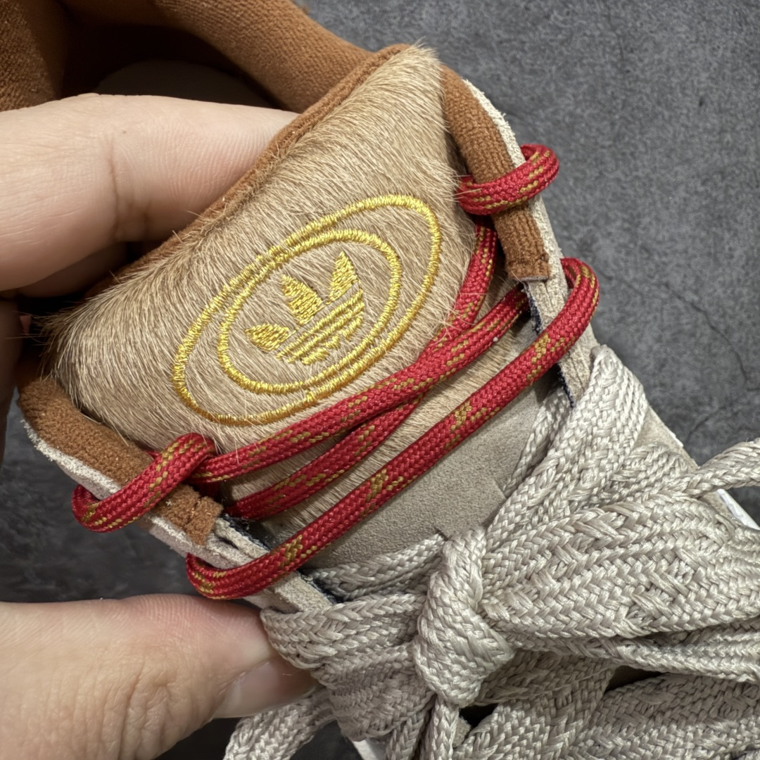 图片[5]-【纯原版】纯原版终于出货💪🏻 AD Campus 00s 马年限定 校园板鞋系列 正确头层猪八皮 原厂马毛 正确完美版型 正确厚鞋舌 侧面白杠为头层皮 非市面超纤皮面 整体质感很强大 各位放心使用！绝对比市场任何版本都强💪🏻 货号：KJ8724 尺码：35.5-45 半码-选品中心