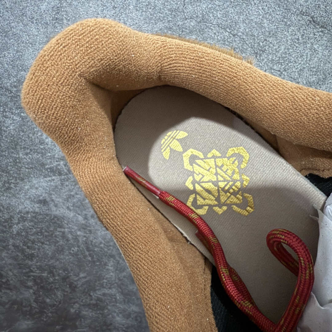 图片[7]-【纯原版】纯原版终于出货💪🏻 AD Campus 00s 马年限定 校园板鞋系列 正确头层猪八皮 原厂马毛 正确完美版型 正确厚鞋舌 侧面白杠为头层皮 非市面超纤皮面 整体质感很强大 各位放心使用！绝对比市场任何版本都强💪🏻 货号：KJ8724 尺码：35.5-45 半码-选品中心