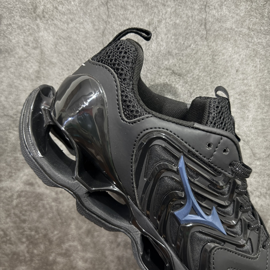 图片[7]-【纯原版】Mizuno 美津侬 WAVE PROPHECY 14S 复古时尚休闲舒适运动跑步鞋 美津浓WAVE机械缓震 可以说是机械缓震跑鞋科技的翘楚有着非凡的适应性，有着充分而持久的缓震能力和轻量化设计，是一双可以陪伴我们日常训练甚至是半马比赛的跑鞋，无论是“跑步初哥”还是“精英老鸟”，只要不是比较夸张的大体重人群，都可以穿着WAVE RIDER 来跑步。如果你不知道跑步穿什么鞋，不知道给别人推荐什么鞋，那么选“美津浓 ” 尺码：36-45-选品中心