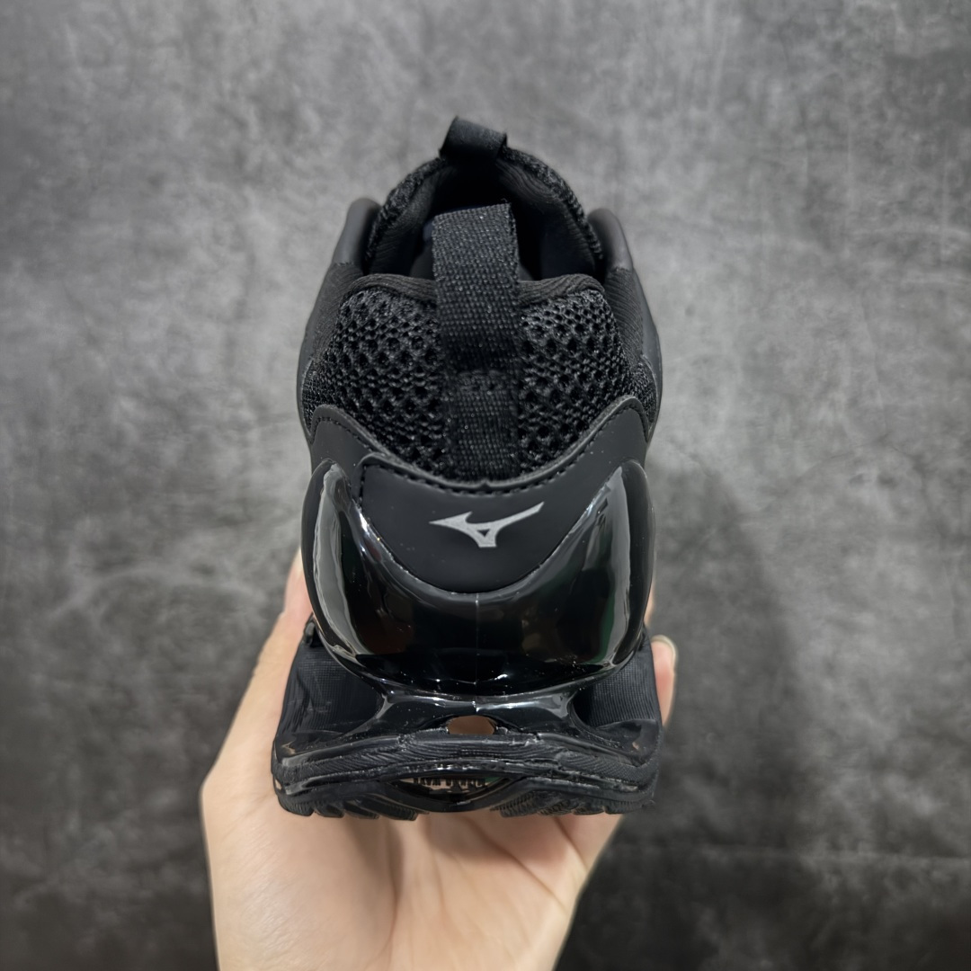 图片[4]-【纯原版】Mizuno 美津侬 WAVE PROPHECY 14S 复古时尚休闲舒适运动跑步鞋 美津浓WAVE机械缓震 可以说是机械缓震跑鞋科技的翘楚有着非凡的适应性，有着充分而持久的缓震能力和轻量化设计，是一双可以陪伴我们日常训练甚至是半马比赛的跑鞋，无论是“跑步初哥”还是“精英老鸟”，只要不是比较夸张的大体重人群，都可以穿着WAVE RIDER 来跑步。如果你不知道跑步穿什么鞋，不知道给别人推荐什么鞋，那么选“美津浓 ” 尺码：36-45-选品中心