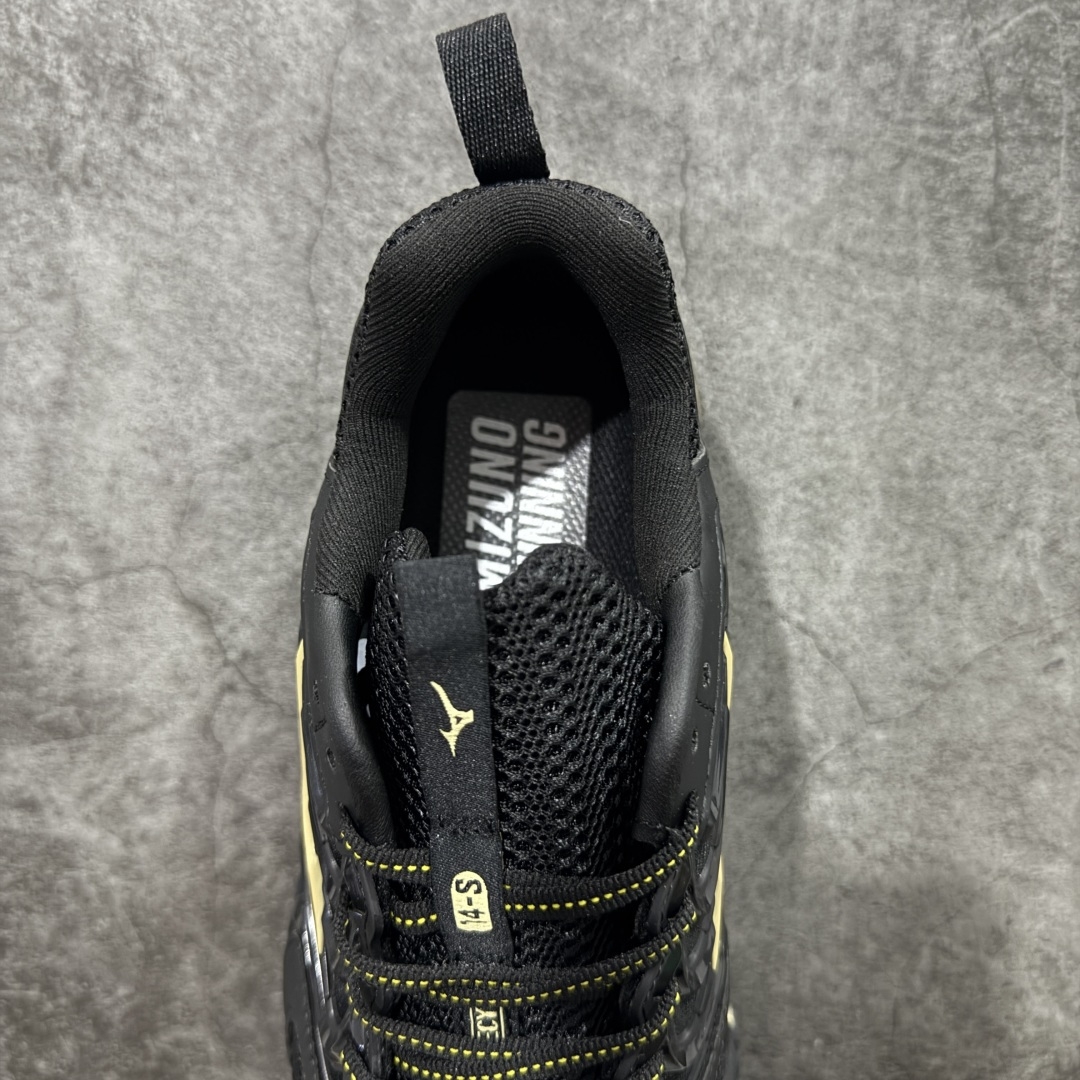 图片[8]-【纯原版】Mizuno 美津侬 WAVE PROPHECY 14S 复古时尚休闲舒适运动跑步鞋 美津浓WAVE机械缓震 可以说是机械缓震跑鞋科技的翘楚有着非凡的适应性，有着充分而持久的缓震能力和轻量化设计，是一双可以陪伴我们日常训练甚至是半马比赛的跑鞋，无论是“跑步初哥”还是“精英老鸟”，只要不是比较夸张的大体重人群，都可以穿着WAVE RIDER 来跑步。如果你不知道跑步穿什么鞋，不知道给别人推荐什么鞋，那么选“美津浓 ” 尺码：36-45-选品中心