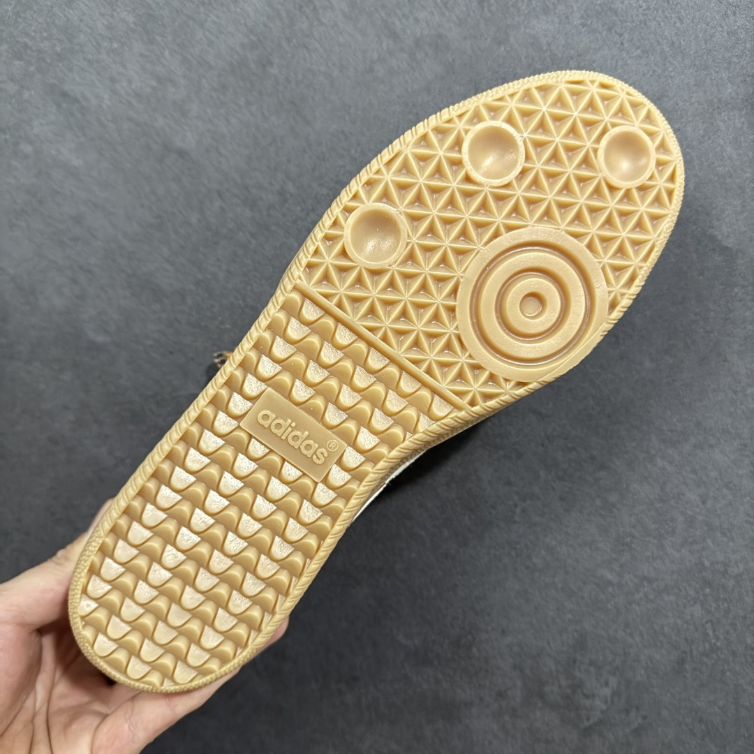 图片[9]-【定制版】Adidas Originals Samba OG 马年限定 CNY新年款 桑巴舞系列 阿迪达斯 三叶草 绅士德训足球风百搭低帮休闲运动板鞋 货号： JQ5976 尺码： 36 36.5 37 38 38.5 39 40 40.5 41 42 42.5 43 44 45-选品中心