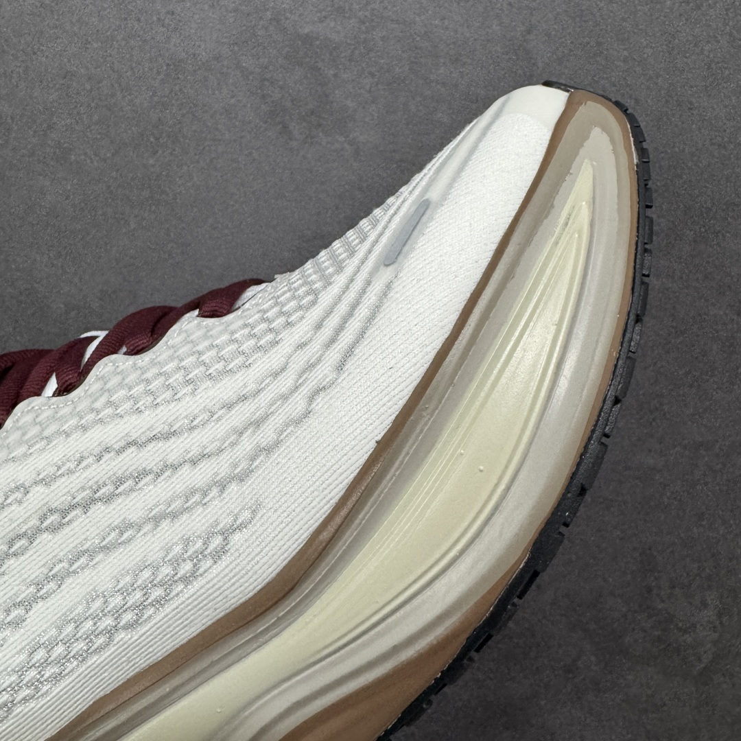 图片[5]-【公司级】Nike Air Zoom Vomero Plus 耐克网面厚底气垫跑鞋 IO4482-100  尺码：35.5 36 36.5 37.5 38 38.5 39 40 40.5 41 42 42.5 43 44 44.5 45 46-选品中心