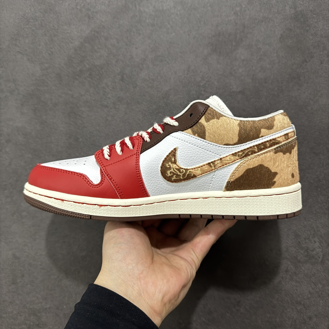 图片[2]-【K版纯原】Air Jordan AJ1 Low 低帮 马年限定 红金福马 IQ5321-121 全新流水线出品 市场第二梯队最强版 全部原鞋开发 原楦原纸板开发 全鞋电脑针车 原厂内置全掌气垫 原盒内在原标 唯一Zp原版鞋带绑法 免检产品 全新2022版型 全头层皮料 完美零毛边处理 原厂配置全掌气垫 价格定位良心 新配色陆续出货 尺码：36-46-选品中心
