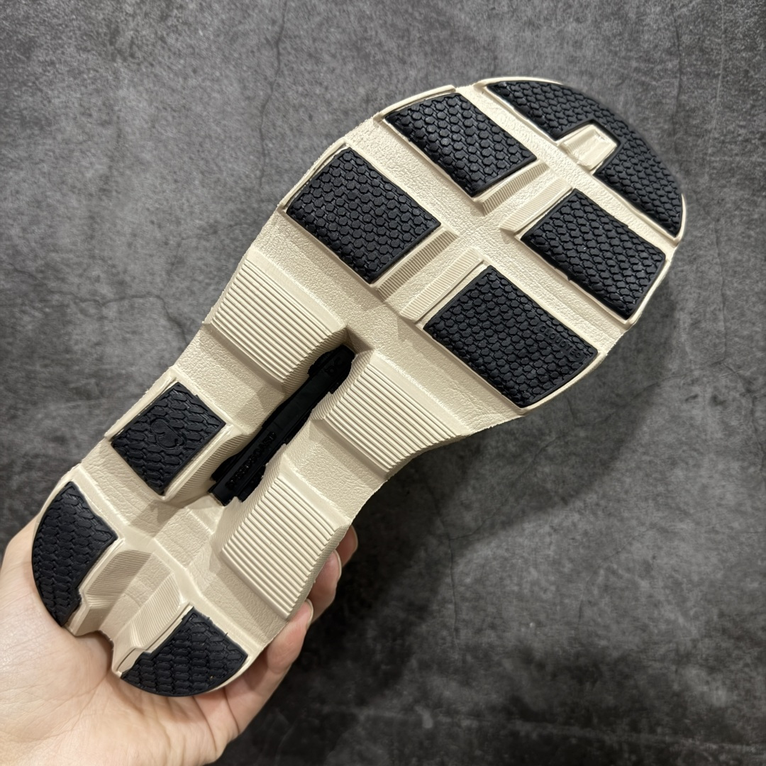 图片[9]-【公司级】On昂跑 Cloudmonster Void CNY马年限定 舒适贴合跑步鞋 此运动品牌 开创于2010年 缓震着陆、强效回弹、轻柔质感的设计构思始终是ON研制关键 与此同时基于“为全球提供革新性的跑步感受”信念 陆续推出了多款跑鞋及其以专业运动人体跑步工程学为设计关键的功能性跑步服饰设备 让跑者不费力气地畅快畅跑 尺码：36 36.5 37.5 38 38.5 39 40 40.5 41 42 42.5 43 44 44.5 45-选品中心