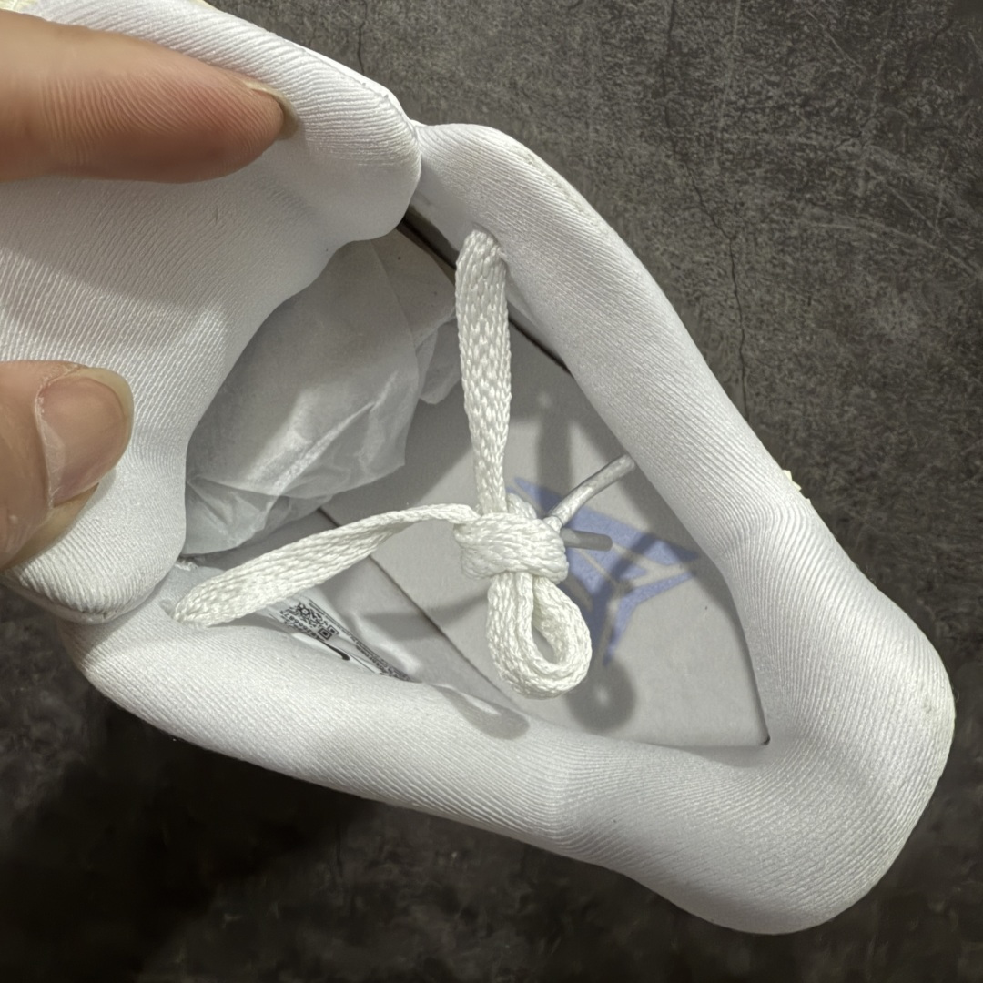 图片[7]-【Top纯原】NK Ja 3 Scratch EP 莫兰特三代柔软舒适防滑耐磨透气支撑轻便低帮篮球鞋 HF2794-101 全新版本重磅登场 历时半年全力打造 实战脚感完美 T1品质 完美版型细节做工 【顶配缓震】独家革新搭载 前掌5mm TURBO气垫 兼具贴地与缓震！（正品仅长方形小气垫）➕后掌大马蹄14mm厚 气垫 提高后掌缓震极限 （正品后掌无气垫） 【顶级抗扭】 搭载硬度65HC 发泡中底框架 ➕高强度中足抗扭片 革新升级 赛事级抗扭水平！独此一家 【顶级支撑】鞋身侧向包裹 双层补强层 200斤以上选手 也可驾驭（正品仅一层）对比市场货品偷工减料 不可同日而语！ 气垫气压上脚即可感受！鞋底止滑配方 无需磨合 原地起飞🛫 尺码：40-47.5-选品中心