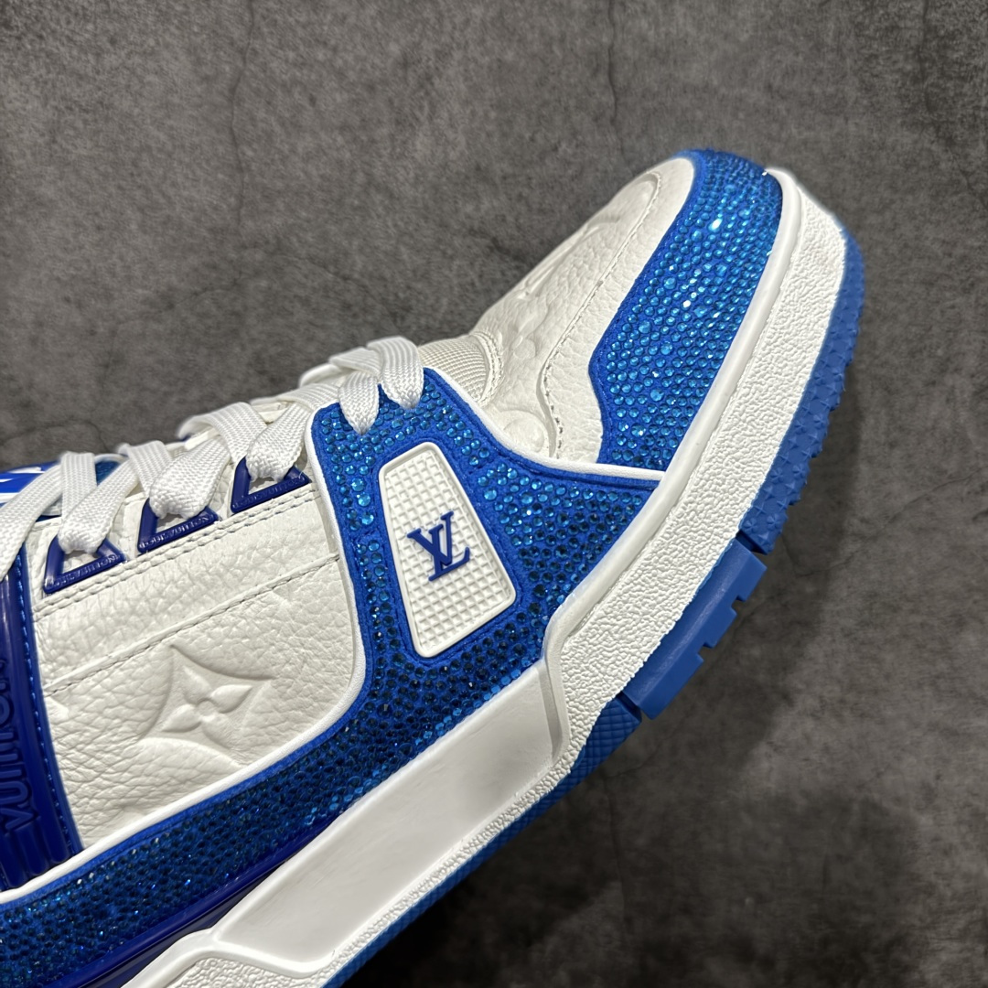 图片[6]-【YS纯原】广东一线大厂 LOUIS VUITTON 路易威登 LV Trainer 钻款 ✦ 渠道版本，出自成熟工厂 ✦ 用料扎实，皮感偏实穿路线 ✦ 穿着逻辑与原版保持一致 ✦ 鞋面选用头层牛皮 ✦ 日常高频上脚稳定耐用 ✦ TPU 大底采用成熟模具 ✦ 脚感均衡，行走舒适 ✦ 适合通勤、日常搭配 尺码：39–45-莆田鞋
