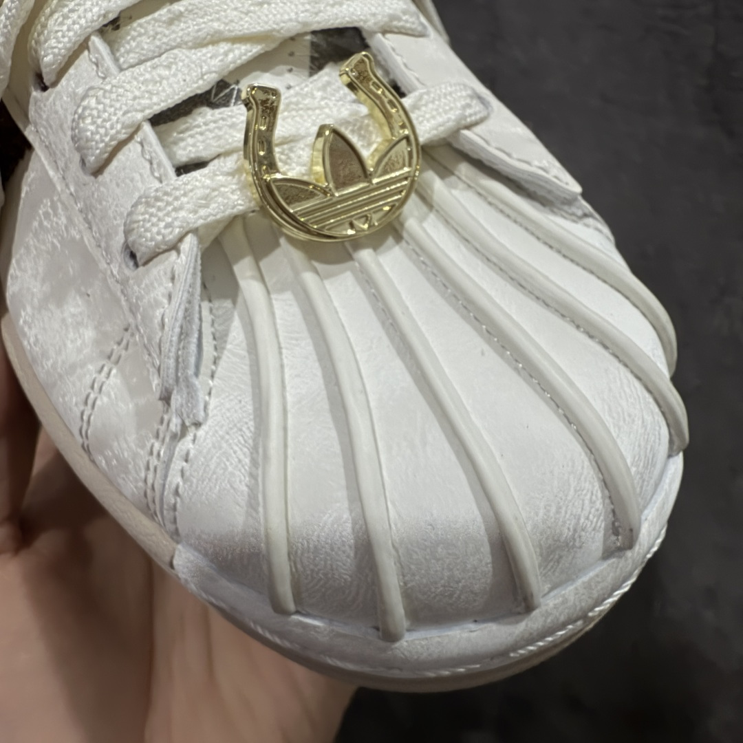 图片[4]-【H11纯原】adidas originals Superstar 2 CNY新年款 马年限定 白红 KJ6293 顶级版本出货 平台正单 全鞋百分百原材料 全鞋电脑针车 Logo针车间距针数原版一致 皮料切割冲裁零瑕疵 原鞋一致含胶量大底 原盒中文内外标 大几率过验 不对比市面只对比原鞋 只服务最高端市场 尺码：35.5 35 36 36.5 37.5 38 38.5 39 40 40.5 41 42 42.5 43 44 44.5 45-选品中心