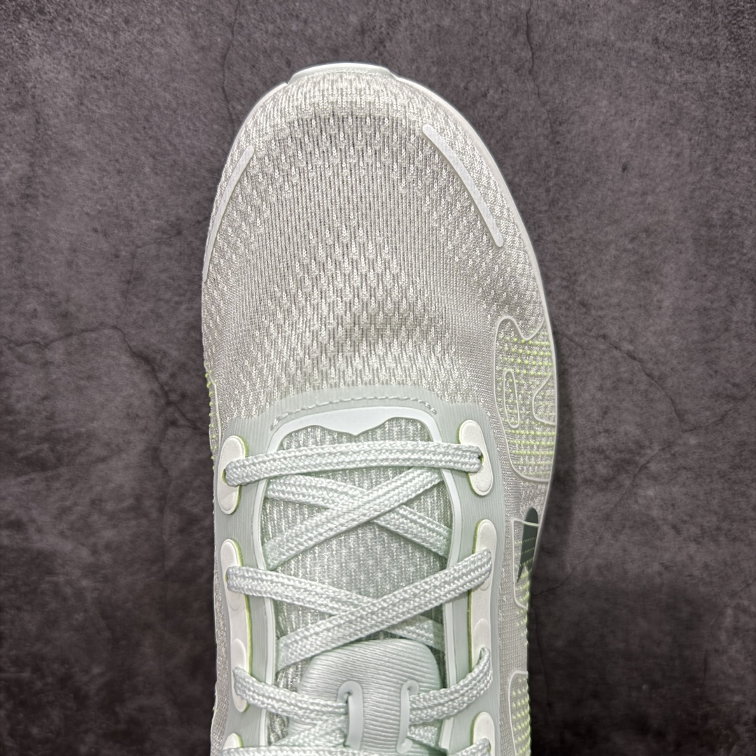 图片[5]-【XE纯原】NIKE VOMERO PREMIUM 全掌气垫缓震网面运动跑鞋 市场最强 没有之一 纯原生产线出品 原版开发 全部原材料 细节一比一打造 完美还原zp脚感 正确前后分离式两片纤维柱气垫 上下包裹超软弹泡棉 正确组合大底 区别市场通货 版型完美 鞋面材料同步原版1：1 全部原版开发校对 欢迎对比💪🏻 Nike 运用 Air技术专利，推出 Nike Pegasus Premium，沿用经典 Pegasus 系列产品深受跑者喜爱的缓震功能，并配置 Nike 首款可见式塑形 Air Zoom 气垫。 全掌可见的AirZoom首次在Pegasus系列中出现，模仿了Vaporfly的碳板曲线，增强了跑步时的流畅过渡。 货号：HQ2050-300 尺码：36-46（半）-选品中心