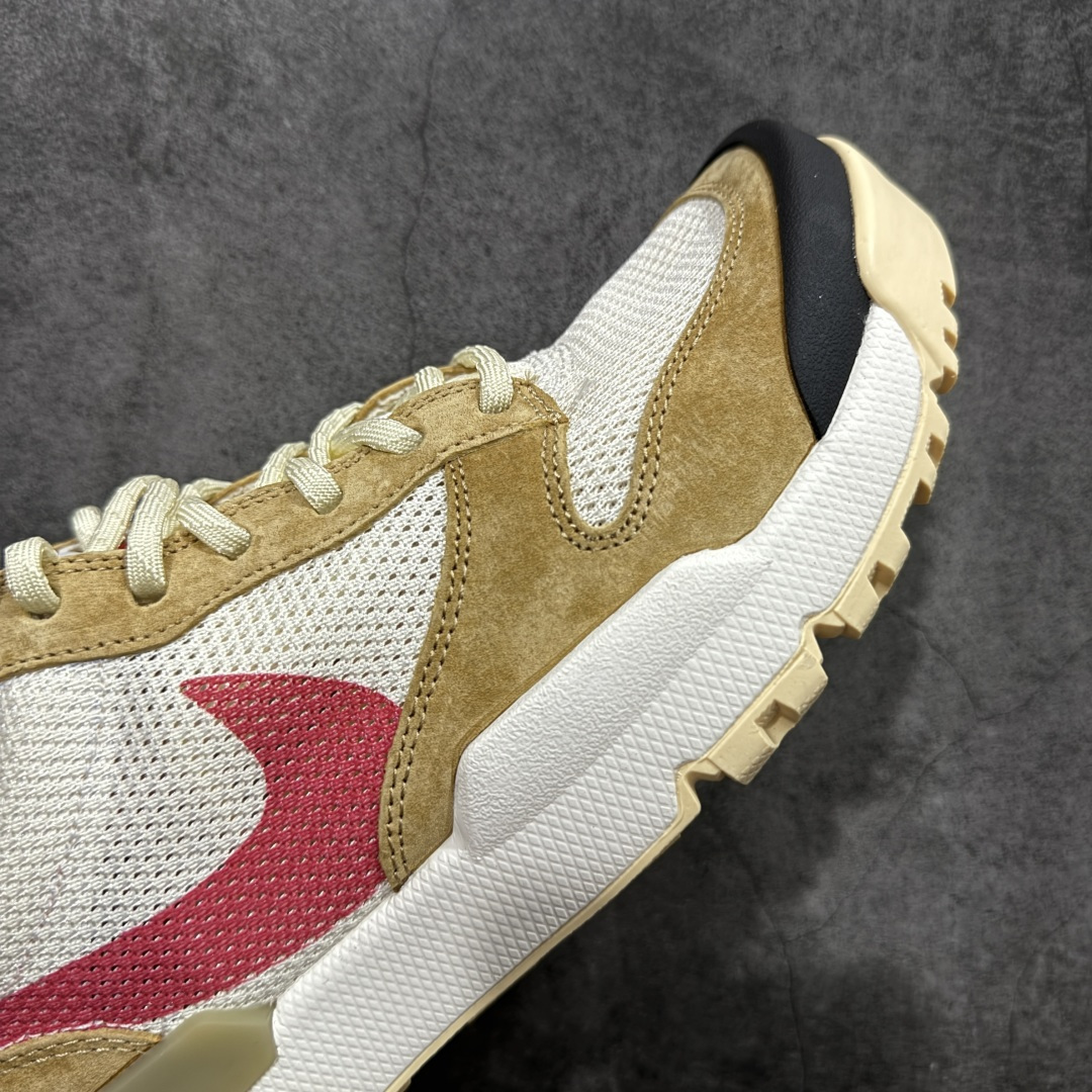 图片[6]-【PK纯原】Tom Sachs x NK Craft Mars Yard 2.0 联名宇航员神游太空百搭休闲运动透气慢跑鞋 复古做旧黄红勾 目前市场最正确版本 原厂网面 正确钩子刷漆 区别市场一眼假刷漆钩子 真碳板大底 版型完美 细节到位 经过五年时间的等待，被视为神级球鞋之作的 Craft Mars Yard 终于以 2.0 的姿态回归。艺术家 Tom Sachs 在延续经典外观与配色组合的同时，将Craft Mars Yard 进行全面升级，以更加透气的涤纶经编针织网眼取代之前的特殊 Vectran 材质，并在鞋面上加入 X 型走线提高耐磨特性，而经过改良之后的 SFB 特种部队靴大底亦更加适合在城市环境着用，此外网面层和软木层的双内底设计更是为营造赤脚穿着体验特别优化 货号：IF2885 100 尺码：36 36.5 37.5 38 38.5 39 40 40.5 41 42 42.5 43 44 45 46-选品中心
