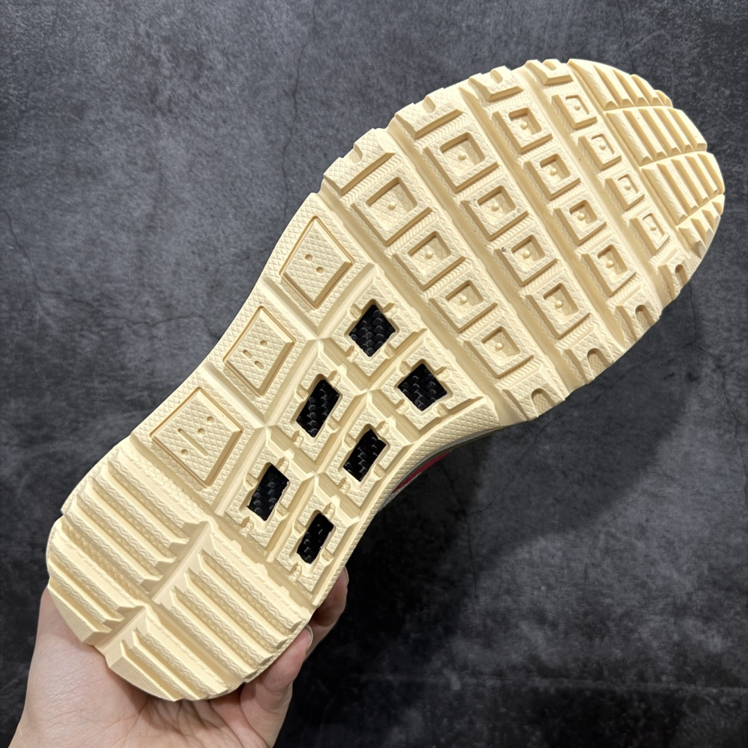 图片[9]-【PK纯原】Tom Sachs x NK Craft Mars Yard 2.0 联名宇航员神游太空百搭休闲运动透气慢跑鞋 复古做旧黄红勾 目前市场最正确版本 原厂网面 正确钩子刷漆 区别市场一眼假刷漆钩子 真碳板大底 版型完美 细节到位 经过五年时间的等待，被视为神级球鞋之作的 Craft Mars Yard 终于以 2.0 的姿态回归。艺术家 Tom Sachs 在延续经典外观与配色组合的同时，将Craft Mars Yard 进行全面升级，以更加透气的涤纶经编针织网眼取代之前的特殊 Vectran 材质，并在鞋面上加入 X 型走线提高耐磨特性，而经过改良之后的 SFB 特种部队靴大底亦更加适合在城市环境着用，此外网面层和软木层的双内底设计更是为营造赤脚穿着体验特别优化 货号：IF2885 100 尺码：36 36.5 37.5 38 38.5 39 40 40.5 41 42 42.5 43 44 45 46-选品中心