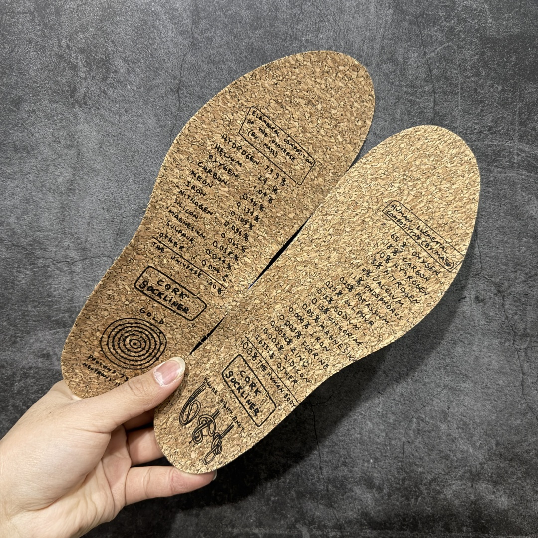 图片[10]-【PK纯原】Tom Sachs x NK Craft Mars Yard 2.0 联名宇航员神游太空百搭休闲运动透气慢跑鞋 复古做旧黄红勾 目前市场最正确版本 原厂网面 正确钩子刷漆 区别市场一眼假刷漆钩子 真碳板大底 版型完美 细节到位 经过五年时间的等待，被视为神级球鞋之作的 Craft Mars Yard 终于以 2.0 的姿态回归。艺术家 Tom Sachs 在延续经典外观与配色组合的同时，将Craft Mars Yard 进行全面升级，以更加透气的涤纶经编针织网眼取代之前的特殊 Vectran 材质，并在鞋面上加入 X 型走线提高耐磨特性，而经过改良之后的 SFB 特种部队靴大底亦更加适合在城市环境着用，此外网面层和软木层的双内底设计更是为营造赤脚穿着体验特别优化 货号：IF2885 100 尺码：36 36.5 37.5 38 38.5 39 40 40.5 41 42 42.5 43 44 45 46-选品中心