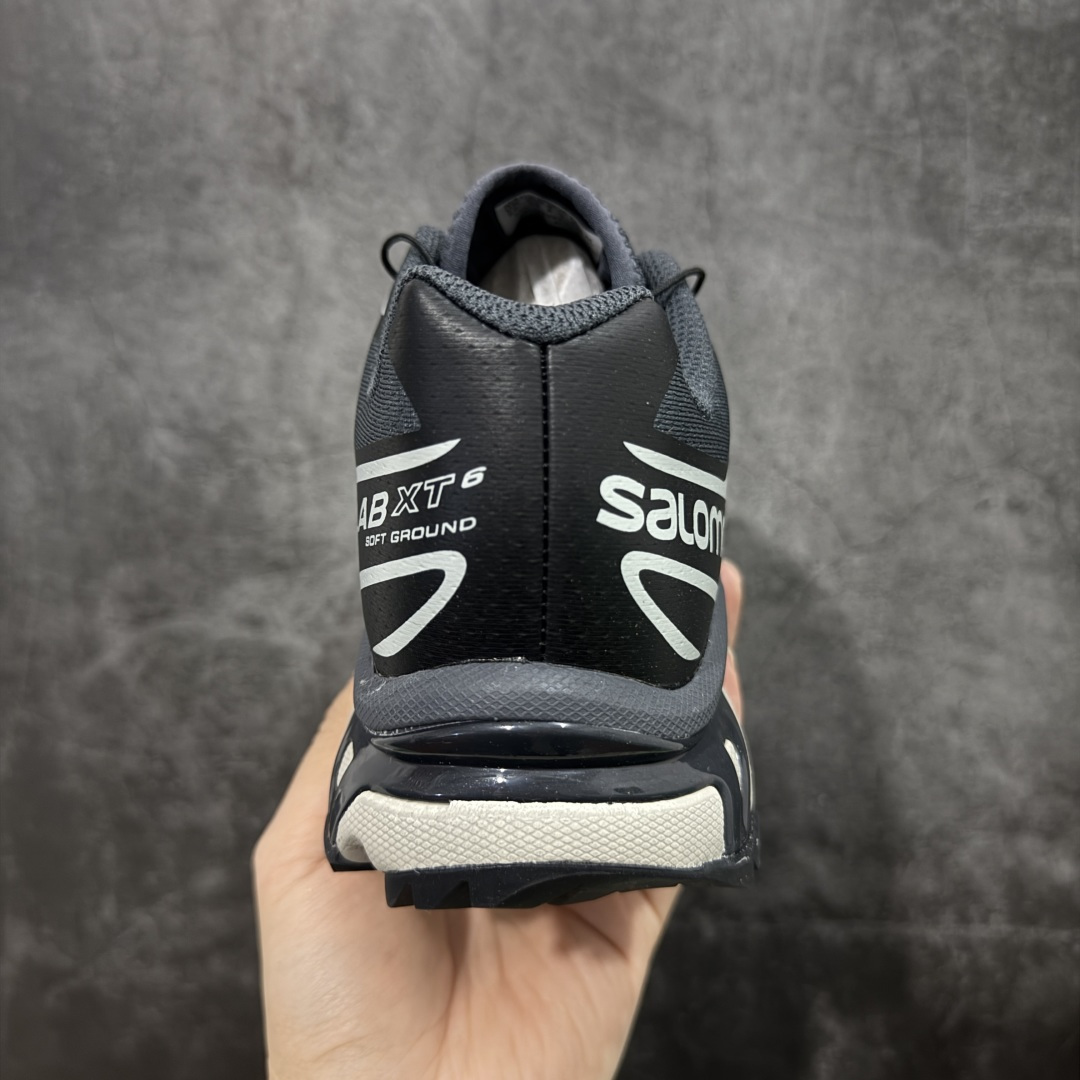 图片[4]-【纯原W1版】 Salomon XT-6 Expanse 一代 萨洛蒙复古潮流户外机能登山跑鞋 417170 纯原外贸平台特供订单 耗时半年巨作 全套原纸板楦头开发 原厂特供网布配套加持 确保原汁原味 完美呈现版型 原档数据独家私模五层组合大底 原装Ortholite轻量化鞋垫 中底布带钢印编号 原厂TPU锁扣 进口港宝加持 后跟自然饱满 还原公司包裹性 鞋面以“锯齿”状的包裹系统呈现 在基色底之下加入了各种色点缀 将公司的最新技术和时尚前卫的造型融入耐用的长跑款式中 鞋面由 TPU 薄膜制成 并焊接在高耐磨网眼上 使其既时尚又坚固 由 ACS底盘支撑 可增强稳定性和支撑力 以及由橡胶凸耳 Contragrip外底覆盖的 EVA 缓冲中底 旨在应对崎岖的地形 鞋舌上的彩色Salomon 标签、Quicklace 系统以及鞋头、鞋舌和鞋跟上的附加品牌使细节更加完美 让穿着者可以轻松驾驭户外与通勤下的任何运动生活场景 无缝鞋身户外随意纵横 颜值与脚感兼备 出街通勤 绝对非常吸睛 你值得拥有 尺码：36 36.5 37.5 38 38.5 39 40 40.5 41 42 42.5 43 44 44.5 45-选品中心