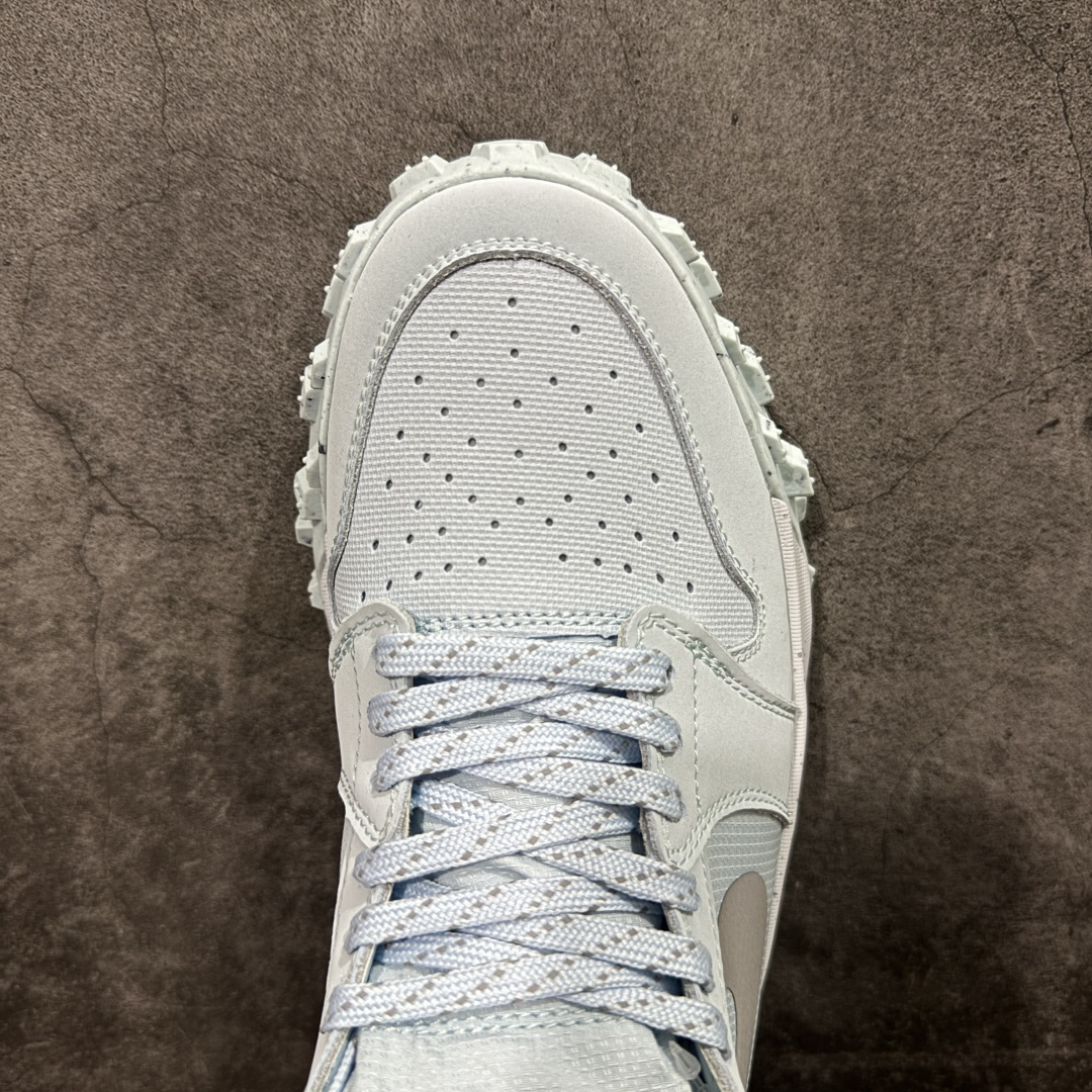 图片[5]-【升级版】Jordan Air Jordan 1 Element Gore-Tex 经典耐用 低帮跑步鞋 Air Jordan 1 Low Element Gore-Tex “Medium Olive” 将 MJ1 从复古经典款蜕变为适合户外越野的运动鞋。这款鞋采用Gore-Tex材质，适合全年穿着。运动鞋爱好者会发现其借鉴了磨砂皮覆面、防刮布拼接和透气孔设计，这是对乔丹品牌（Jordan Brand）越野风格历史的致敬。 货号：FV4227-400 尺码：39 40 40.5 41 42 42.5 43 44 45 编码：XSB240250-选品中心