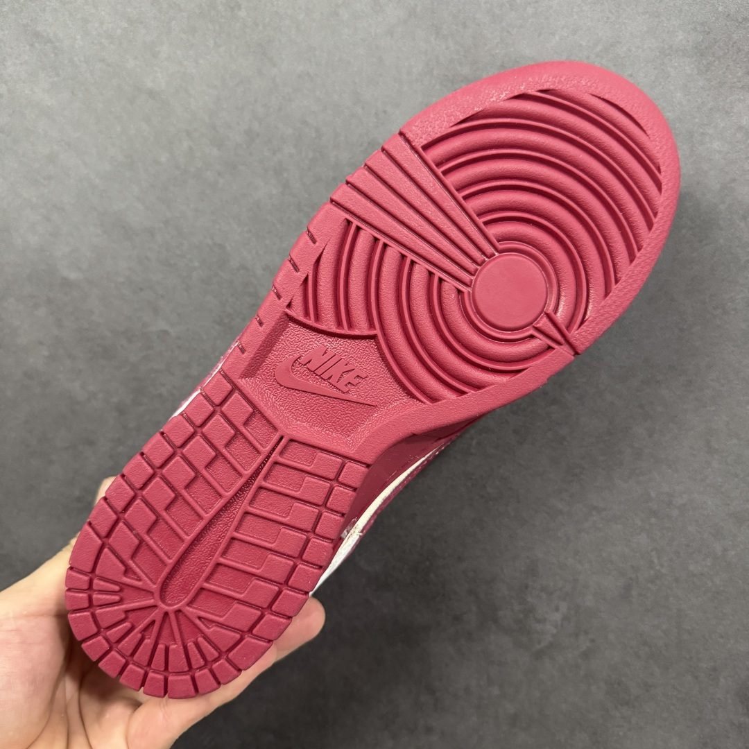 图片[9]-【定制版】Nike Dunk Low Retro 马年限定 周年高端定制 低帮休闲板鞋 #定制鞋盒 大厂纯原品质出货 超高清洁度 皮料切割干净无任何毛边 细节完美 货号：JP2026-100 尺码：36 36.5 37.5 38 38.5 39 40 40.5 41 42 42.5 43 44 44.5 45-选品中心