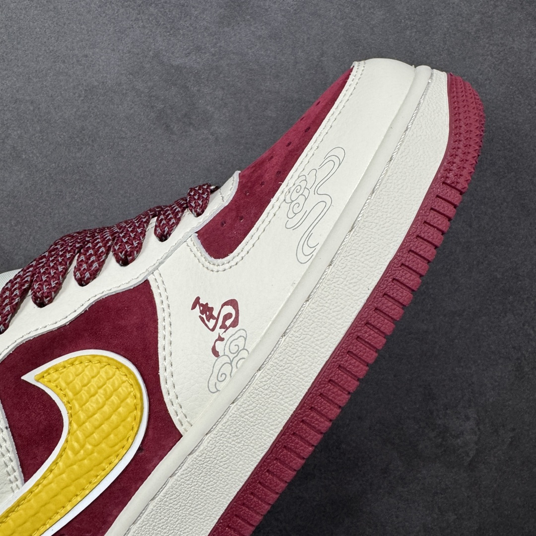 图片[5]-【定制版】Nike Air Force 1\’07 Low 马年限定 空军一号低帮休闲板鞋  #原楦头原纸板 高端定制鞋盒 原厂鞋底 超高清洁度 细节完美 货号：HT5088-611  尺码：36 36.5 37.5 38 38.5 39 40 40.5 41 42 42.5 43 44 44.5 45-选品中心