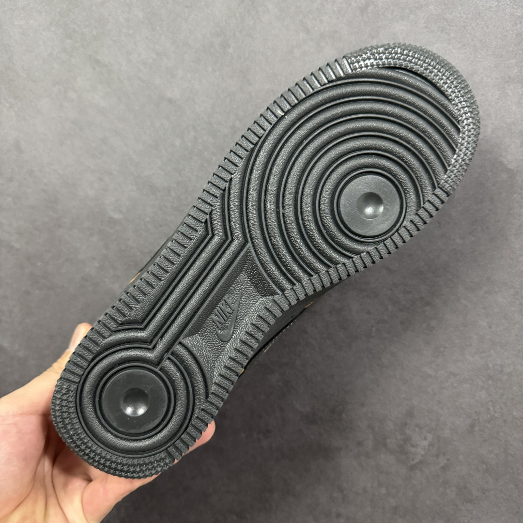 图片[9]-【定制版】 NK Air Force 1\’07 Low 马年限定 焦糖炭黑 空军一号低帮休闲板鞋 #原楦头原纸板 高端定制鞋盒 原厂鞋底 超高清洁度 细节完美 货号：XY9025-009 尺码：36 36.5 37.5 38 38.5 39 40 40.5 41 42 42.5 43 44 44.5 45-选品中心