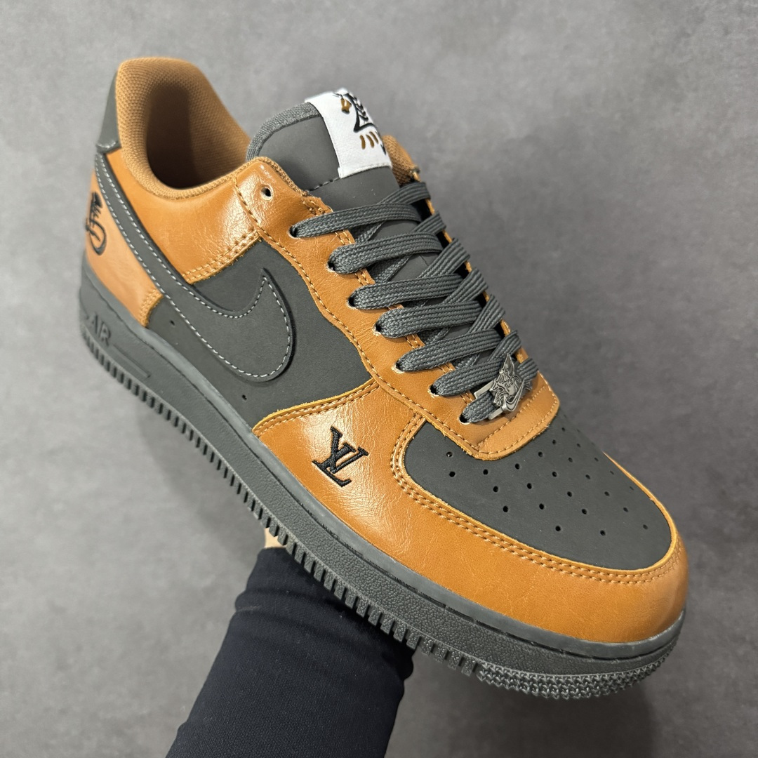 图片[3]-【定制版】 NK Air Force 1\’07 Low 马年限定 焦糖炭黑 空军一号低帮休闲板鞋 #原楦头原纸板 高端定制鞋盒 原厂鞋底 超高清洁度 细节完美 货号：XY9025-009 尺码：36 36.5 37.5 38 38.5 39 40 40.5 41 42 42.5 43 44 44.5 45-选品中心