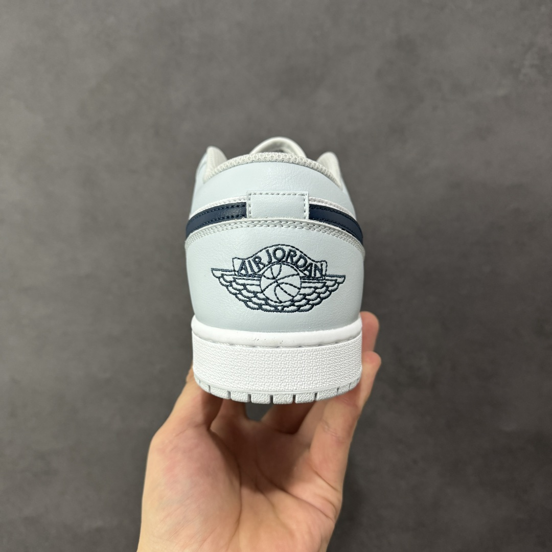 图片[4]-【K版纯原】Air Jordan AJ1 Low 低帮 553558-400 全新流水线出品 市场第二梯队最强版 全部原鞋开发 原楦原纸板开发 全鞋电脑针车 原厂内置全掌气垫 原盒内在原标 唯一Zp原版鞋带绑法 免检产品 全新2022版型 全头层皮料 完美零毛边处理 原厂配置全掌气垫 价格定位良心 新配色陆续出货 尺码：36-46-选品中心
