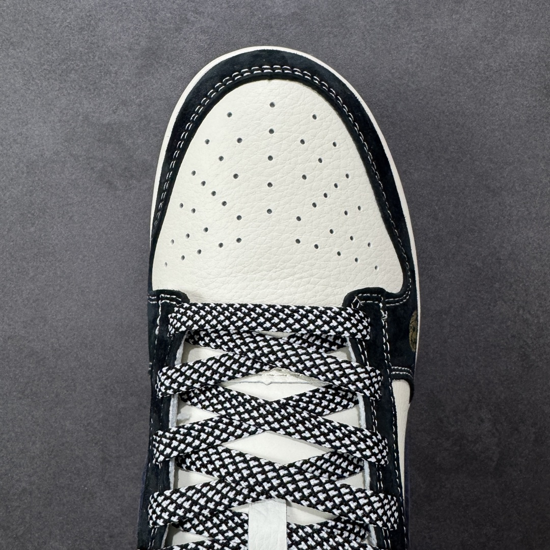 图片[8]-【定制版】Nike Dunk Low Retro 马年限定 周年高端定制 低帮休闲板鞋 #定制鞋盒 大厂纯原品质出货 超高清洁度 皮料切割干净无任何毛边 细节完美 货号：FC1688-256 尺码：36 36.5 37.5 38 38.5 39 40 40.5 41 42 42.5 43 44 44.5 45-选品中心