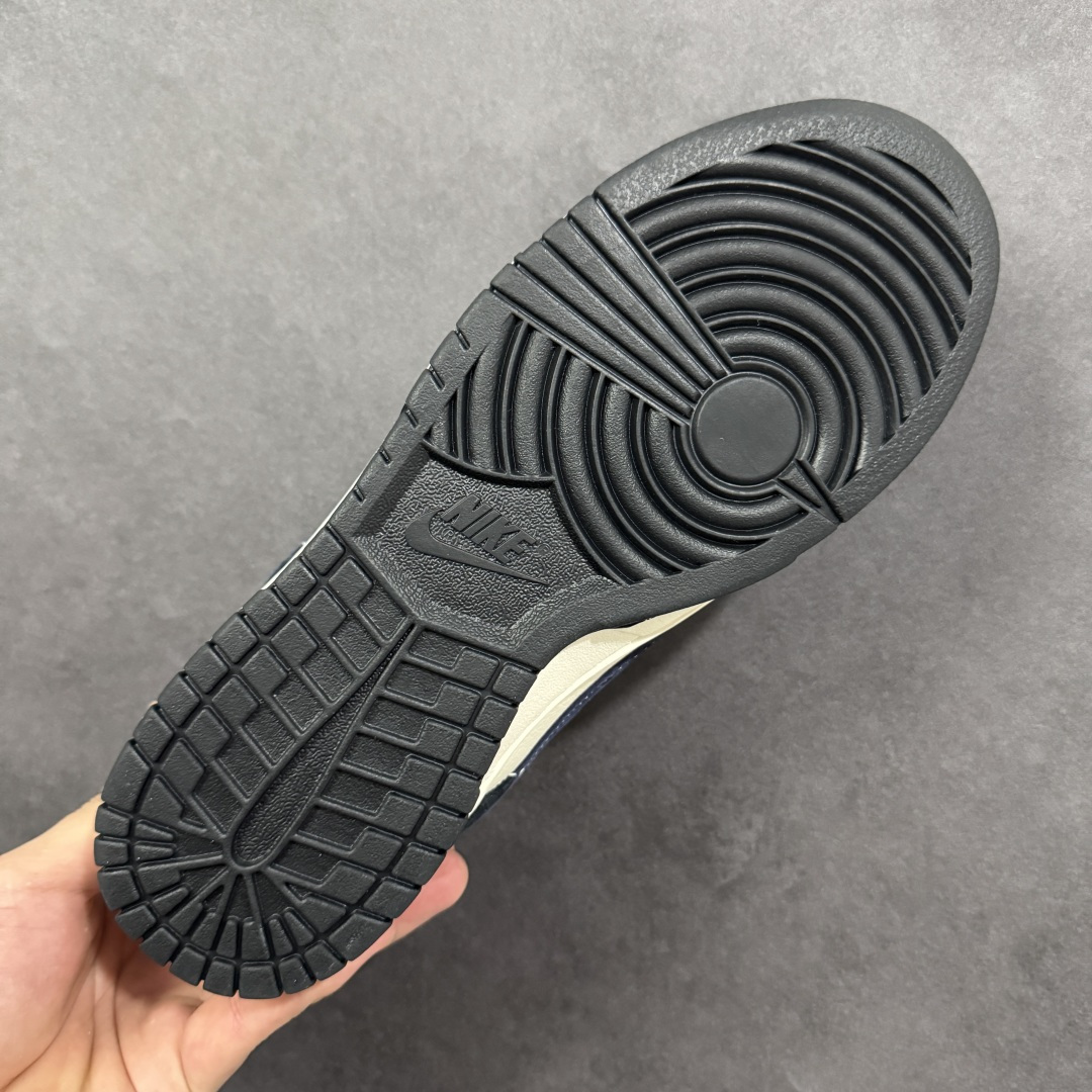 图片[9]-【定制版】Nike Dunk Low Retro 马年限定 周年高端定制 低帮休闲板鞋 #定制鞋盒 大厂纯原品质出货 超高清洁度 皮料切割干净无任何毛边 细节完美 货号：FC1688-256 尺码：36 36.5 37.5 38 38.5 39 40 40.5 41 42 42.5 43 44 44.5 45-选品中心