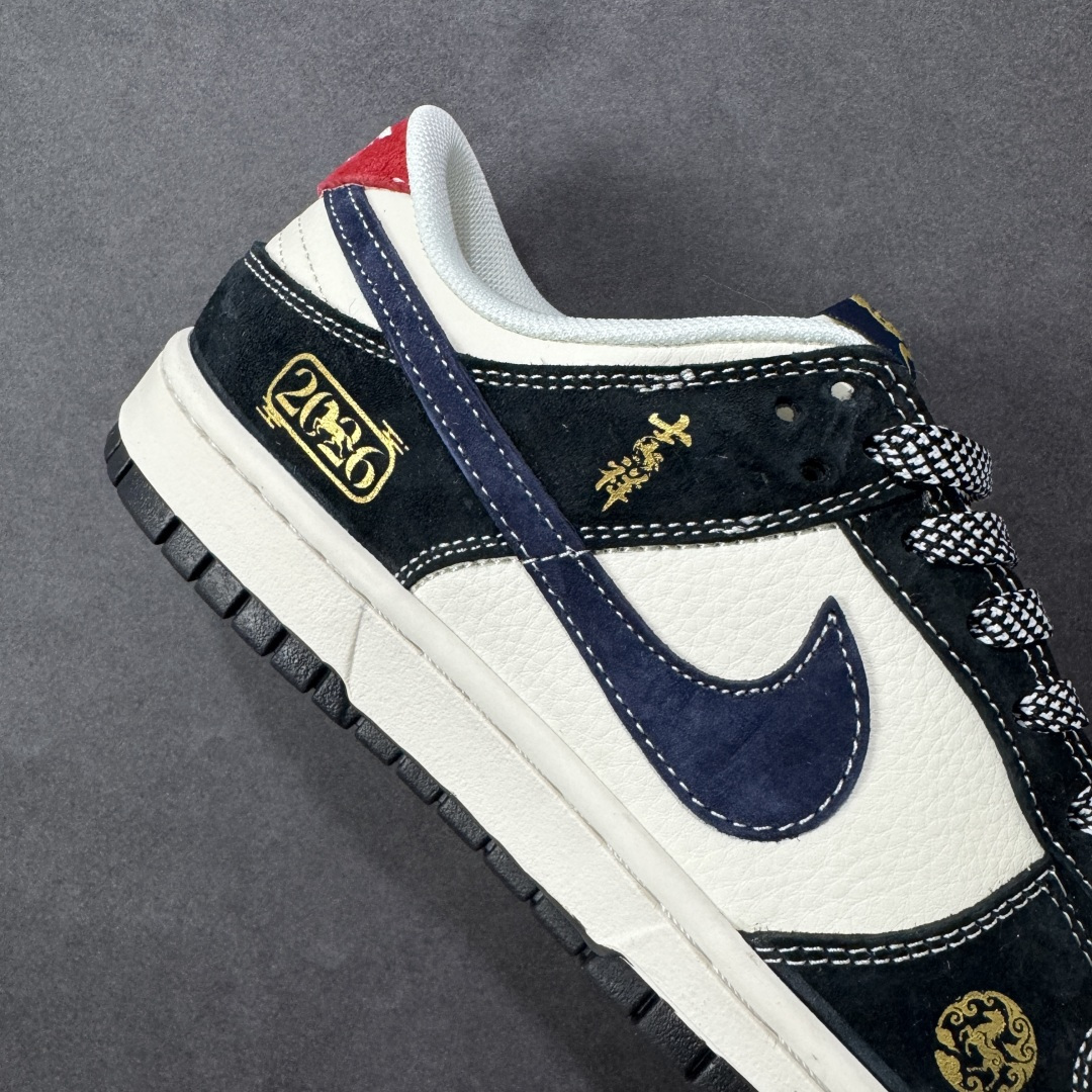 图片[6]-【定制版】Nike Dunk Low Retro 马年限定 周年高端定制 低帮休闲板鞋 #定制鞋盒 大厂纯原品质出货 超高清洁度 皮料切割干净无任何毛边 细节完美 货号：FC1688-256 尺码：36 36.5 37.5 38 38.5 39 40 40.5 41 42 42.5 43 44 44.5 45-选品中心
