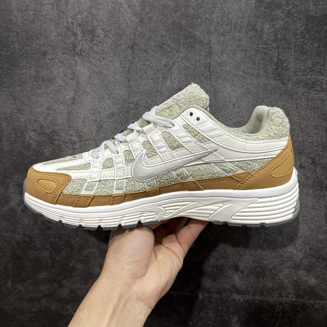 图片[2]-【纯原礼盒版】Nike P-6000 Premium 马年限定系列低帮复古老爹风休闲运动舒适慢跑鞋 IQ1120-311 男女码真标半码制 升级原楦原纸版数据开发版型 采用硬质牛剖革组合透气网面材质 正确3层组织中底搭载EVA轻量缓震嵌入双层革新物料鞋垫,外置防滑耐磨橡胶底片❗ 尺码：36-45-选品中心