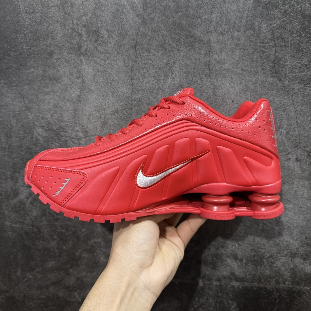 图片[2]-【外贸版】Nike SHOX Z 后掌气柱先锋机能风跑鞋 IQ0608-687 Nike Shox Z搭载了Nike标志性的Shox缓震科技 后跟的气柱能有效吸收冲击能量提供良好的缓震效果 采用轻盈透气的材质制作鞋面能确保脚部保持干爽舒适 贴合脚部曲线 带来舒适的包裹感 “猫跟”设计不仅提升了时尚感 还增强了穿着时的稳定性 使脚部在行走或运动过程中能保持平衡 尺码： 36 36.5 37.5 38 38.5 39 40 40.5 41 42 42.5 43 44 44.5 45 46-莆田鞋