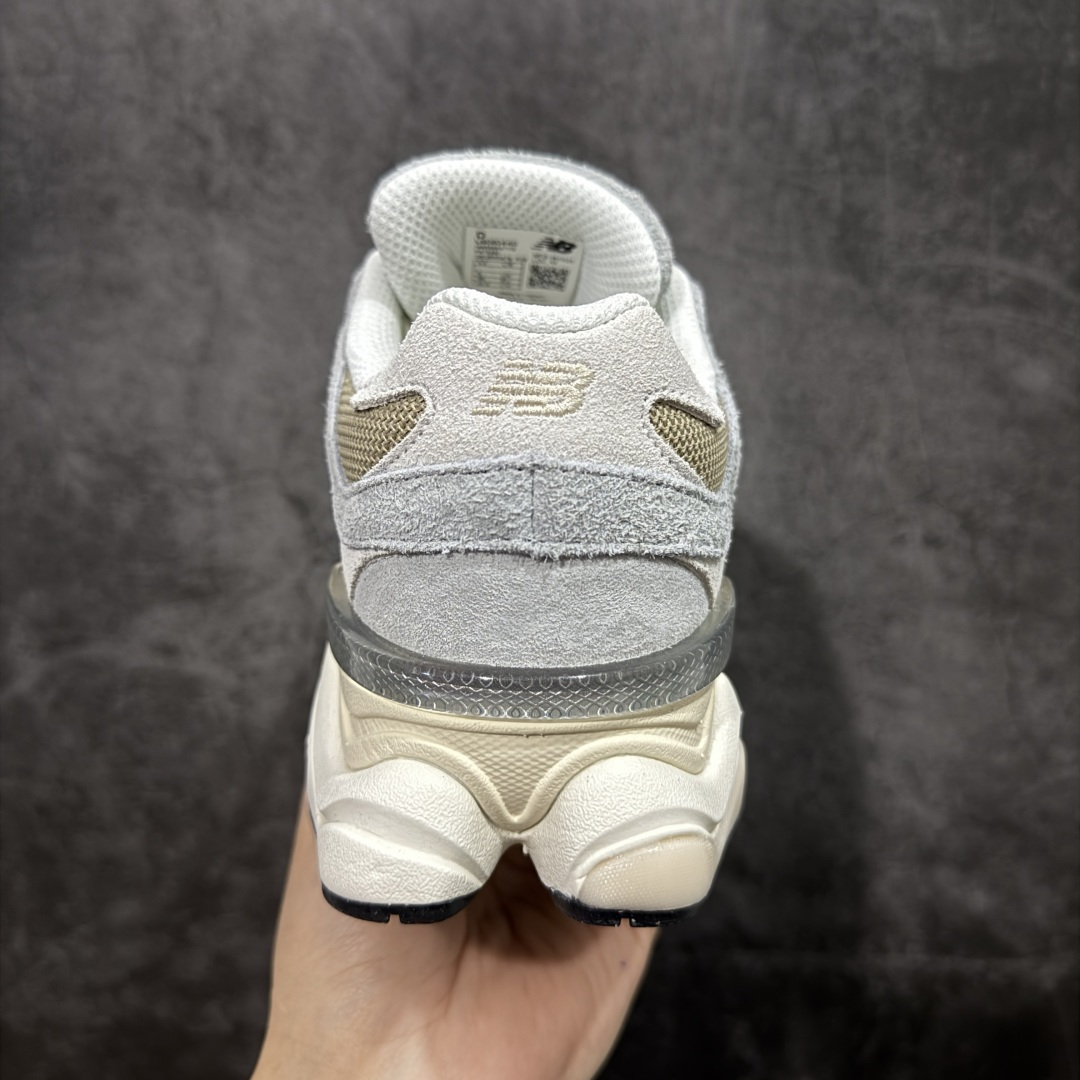 图片[4]-【纯原版】 New Balance NB9060 联名款 复古休闲运动慢跑鞋 U9060440 全套原楦原纸板原厂数据开发 进口三明治网面 原装进口翻毛皮料正确绒感卡色 正确中底拉帮中底网布细节 原厂标裁 带紫光防伪 定制后跟透明水晶模块 冲裁组合 大底贴合程度胶水上色把控完美 整洁度挑战全网艺术家 多道序QC把关品质完善 匠心打造 耗时两个月开发完成 工艺极其复杂难度可想而知 新开独立私模大底 全网唯一正确六层组合大底 高端零售专供产物 尺码：36 37 37.5 38 38.5 39 40 40.5 41 42 42.5 43 44 45 46.5-选品中心