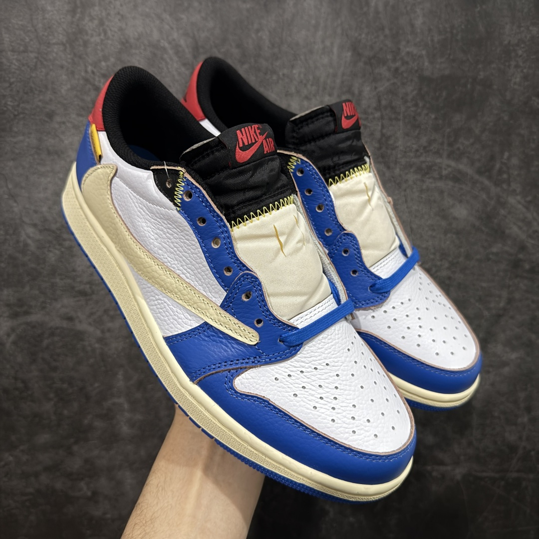 【原厂版】Union LA x Fragment Design x Air Jordan AJ1 Low OG SP 藤原浩三方联名四色拼接 TS联名倒钩低帮 蓝红白 DM7866-111 超级强悍品质 可对比市场各大纯原版本 专业aj大厂出品 对细节的把控毋庸置疑 材料也是用最接近原鞋的头层皮料 所有地方都没有做到减配 原厂鞋楦打造完美鞋型 整体鞋型以及后跟做的弧度做的非常好 鞋带为原厂打蜡鞋带 粗细程度同步原鞋 裁片清洁度到位 无明显瑕疵毛边 免修产品 正确针车 该重针 该有尖角的地方都有做到 鞋价格非常香 转手可闭眼卖高价 到手各位就知道货有多好 绝对秒杀一切同价格货品 尺码：36-47.5-选品中心