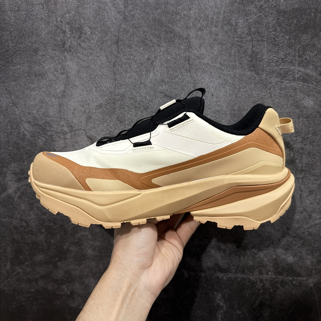 图片[2]-【纯原版】迪桑特DESCENTE SKI STYLE系列 GORE-TEX 舒适 耐磨防水 低帮 徒步鞋 男女同款 棕白色 采用皮面网眼材质鞋面 通透不闷热 前掌易弯折设计 提供灵活的穿着感受 后跟Z-FOAM填充 缓震回弹 BOA FIT SYSTEM系带系统 便捷穿脱 尺码：40-45-选品中心