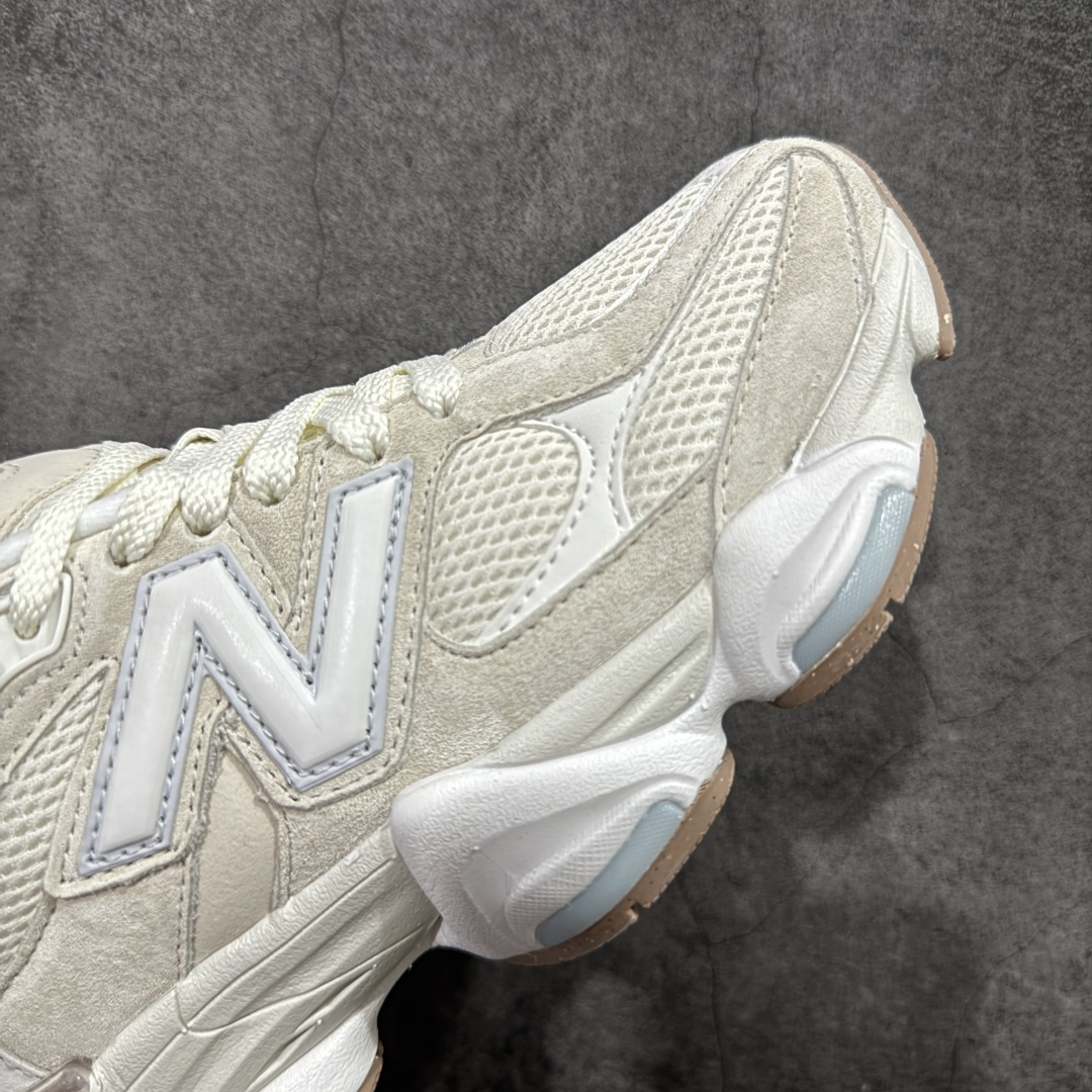 图片[6]-【纯原版】 New Balance NB9060 联名款 复古休闲运动慢跑鞋 U9060AUA 全套原楦原纸板原厂数据开发 进口三明治网面 原装进口翻毛皮料正确绒感卡色 正确中底拉帮中底网布细节 原厂标裁 带紫光防伪 定制后跟透明水晶模块 冲裁组合 大底贴合程度胶水上色把控完美 整洁度挑战全网艺术家 多道序QC把关品质完善 匠心打造 耗时两个月开发完成 工艺极其复杂难度可想而知 新开独立私模大底 全网唯一正确六层组合大底 高端零售专供产物 尺码：36 37 37.5 38 38.5 39 40 40.5 41 42 42.5 43 44 45 46.5-选品中心