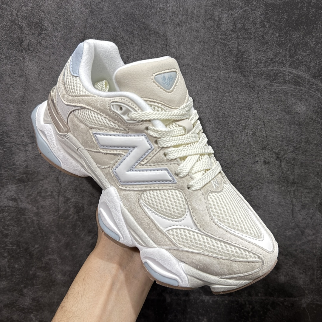 图片[3]-【纯原版】 New Balance NB9060 联名款 复古休闲运动慢跑鞋 U9060AUA 全套原楦原纸板原厂数据开发 进口三明治网面 原装进口翻毛皮料正确绒感卡色 正确中底拉帮中底网布细节 原厂标裁 带紫光防伪 定制后跟透明水晶模块 冲裁组合 大底贴合程度胶水上色把控完美 整洁度挑战全网艺术家 多道序QC把关品质完善 匠心打造 耗时两个月开发完成 工艺极其复杂难度可想而知 新开独立私模大底 全网唯一正确六层组合大底 高端零售专供产物 尺码：36 37 37.5 38 38.5 39 40 40.5 41 42 42.5 43 44 45 46.5-选品中心