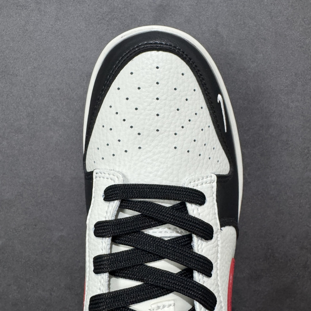 图片[8]-【定制版】Nike SB Dunk Low“马年限定——墨霜丹红” 高端私人定制 低帮休闲板鞋 定制鞋盒 大厂纯原品质出货 超高清洁度 皮料切割干净无任何毛边 细节完美 货号：IM6670-202 尺码：36 36.5 37.5 38 38.5 39 40 40.5 41 42 42.5 43 44 44.5 45-选品中心