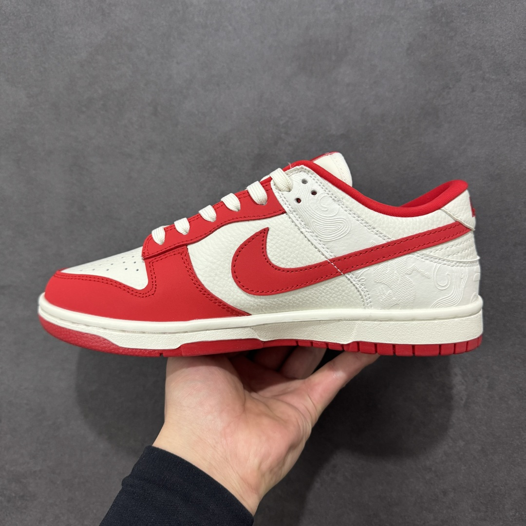 图片[2]-【定制版】Nike SB Dunk Low“马年限定——丹素流云” 高端私人定制 低帮休闲板鞋 定制鞋盒 大厂纯原品质出货 超高清洁度 皮料切割干净无任何毛边 细节完美 货号：NH0601-490 尺码：36 36.5 37.5 38 38.5 39 40 40.5 41 42 42.5 43 44 44.5 45-选品中心